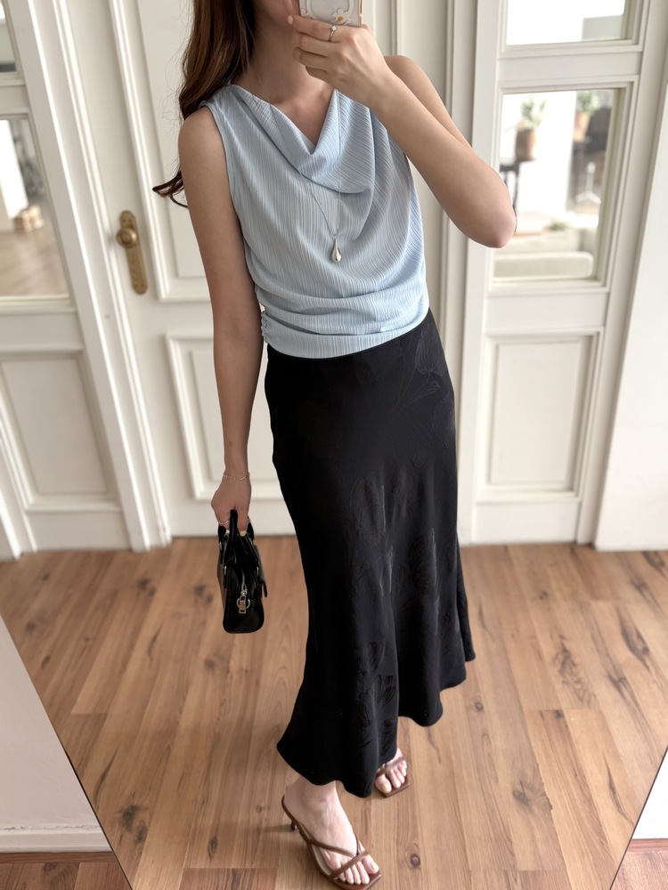 Draped Sleeveless Top (Blue)