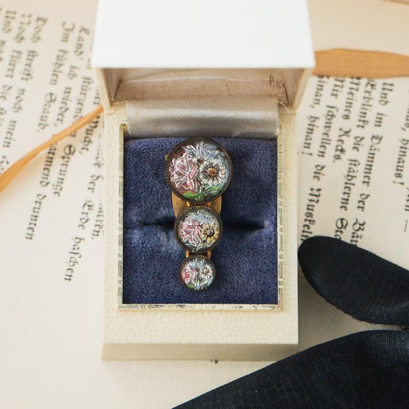 RARE! Antique Turn Of Century Czechoslovakia Hand Painted Intaglio Glass Dress Clip (CF025)