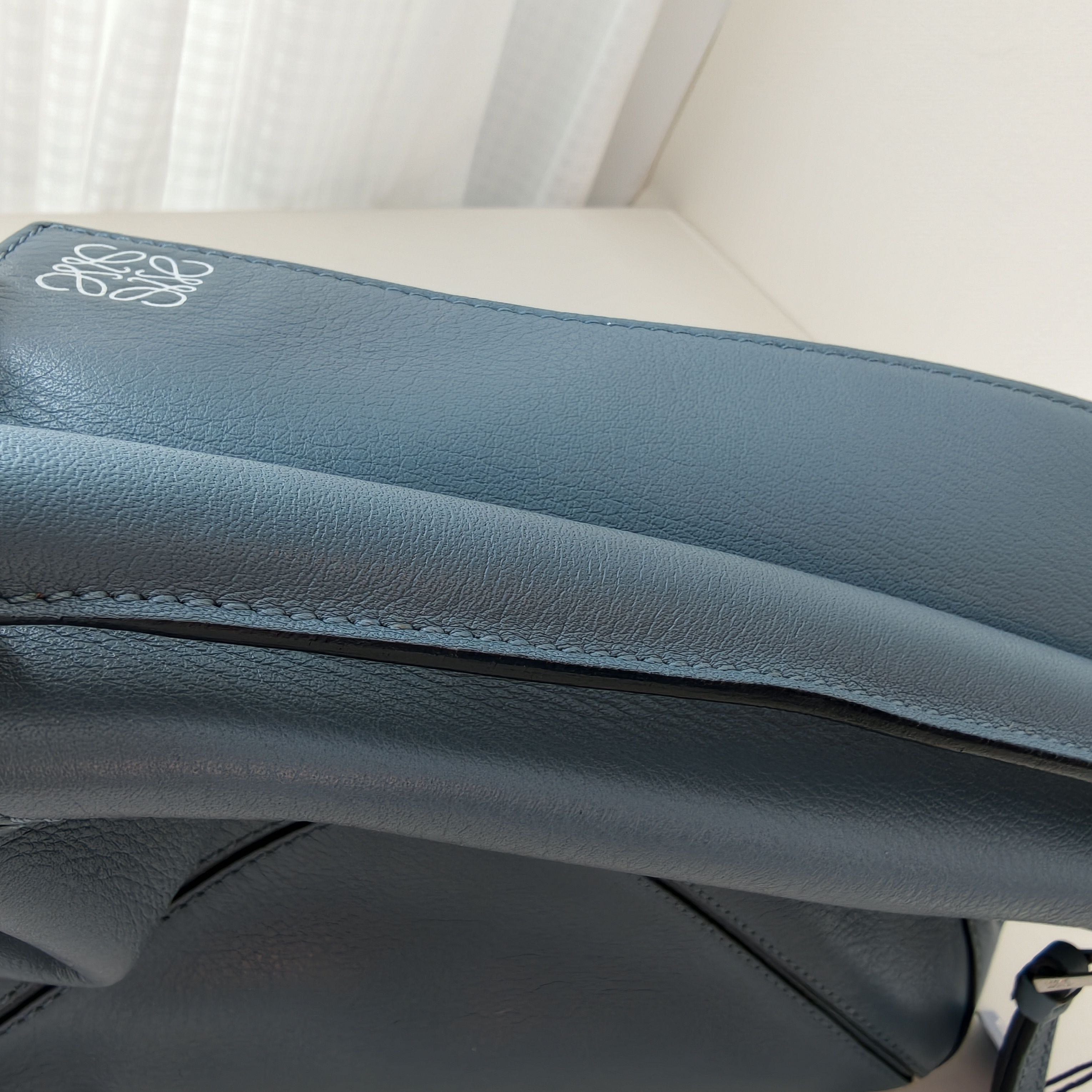 【預訂貨品】loewe 藍色 puzzle