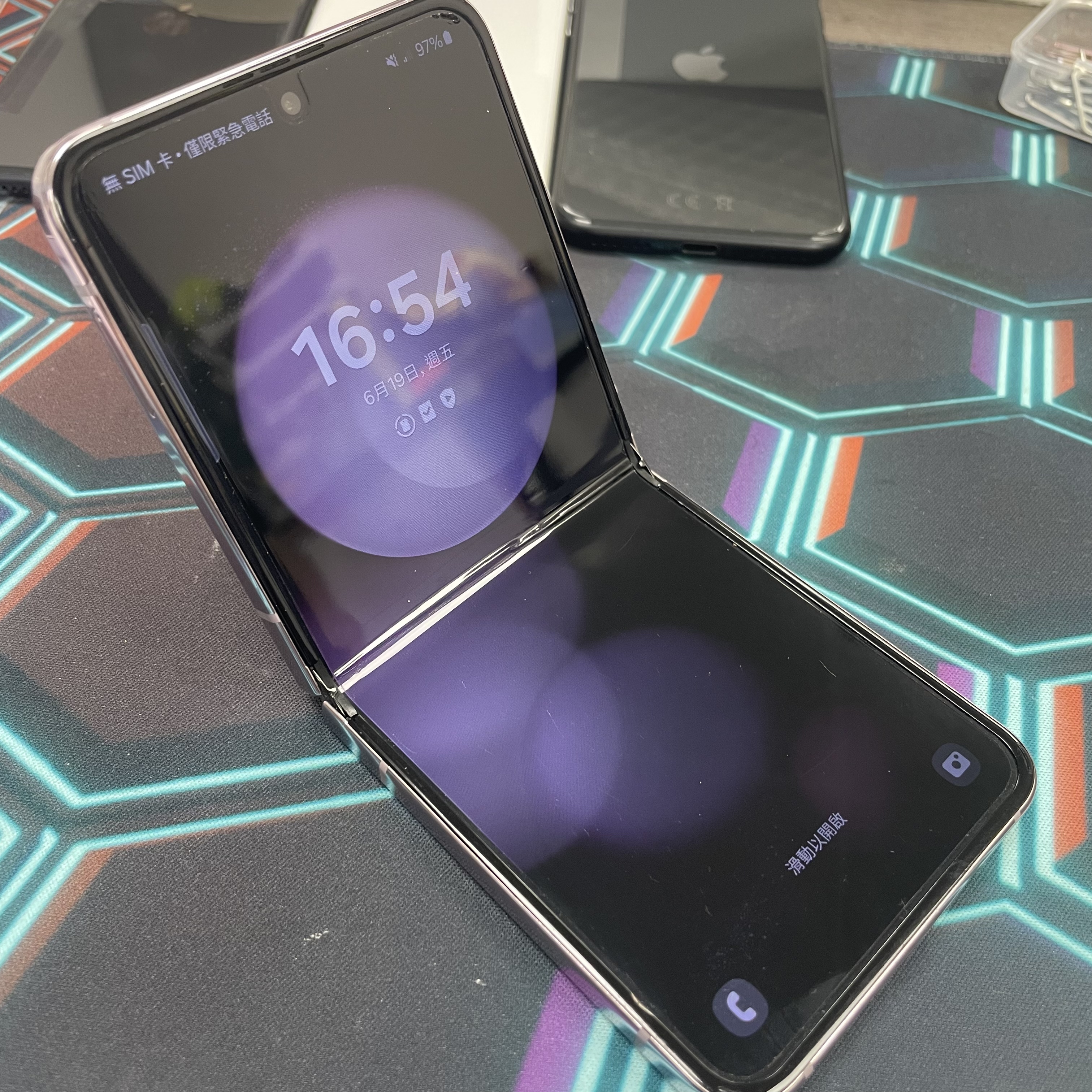 *6792B Galaxy Z Flip 5 勁靚機 8+512GB 粉色 pink