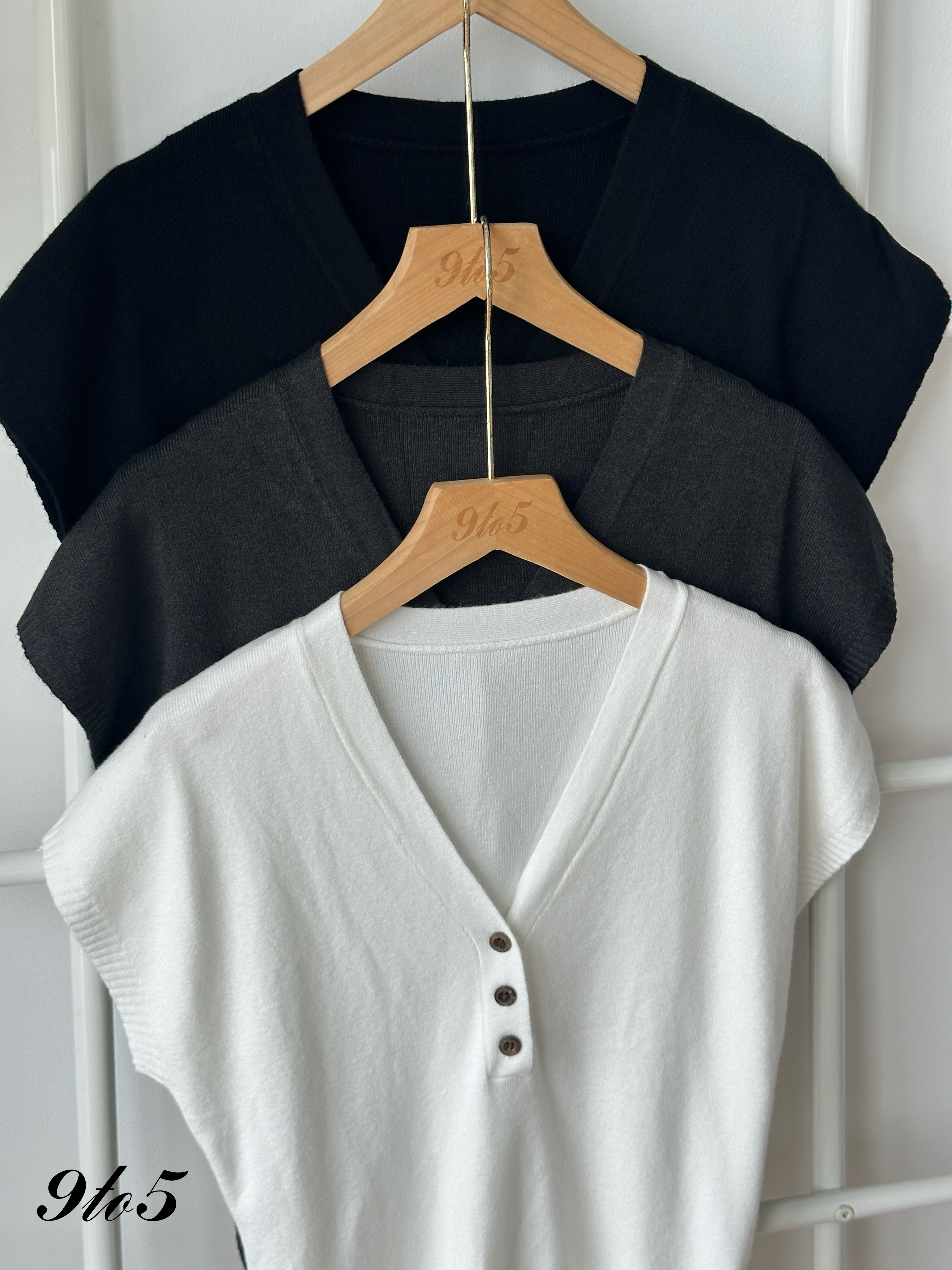 T4334 V Neck Knit Top - 3 Colors 
