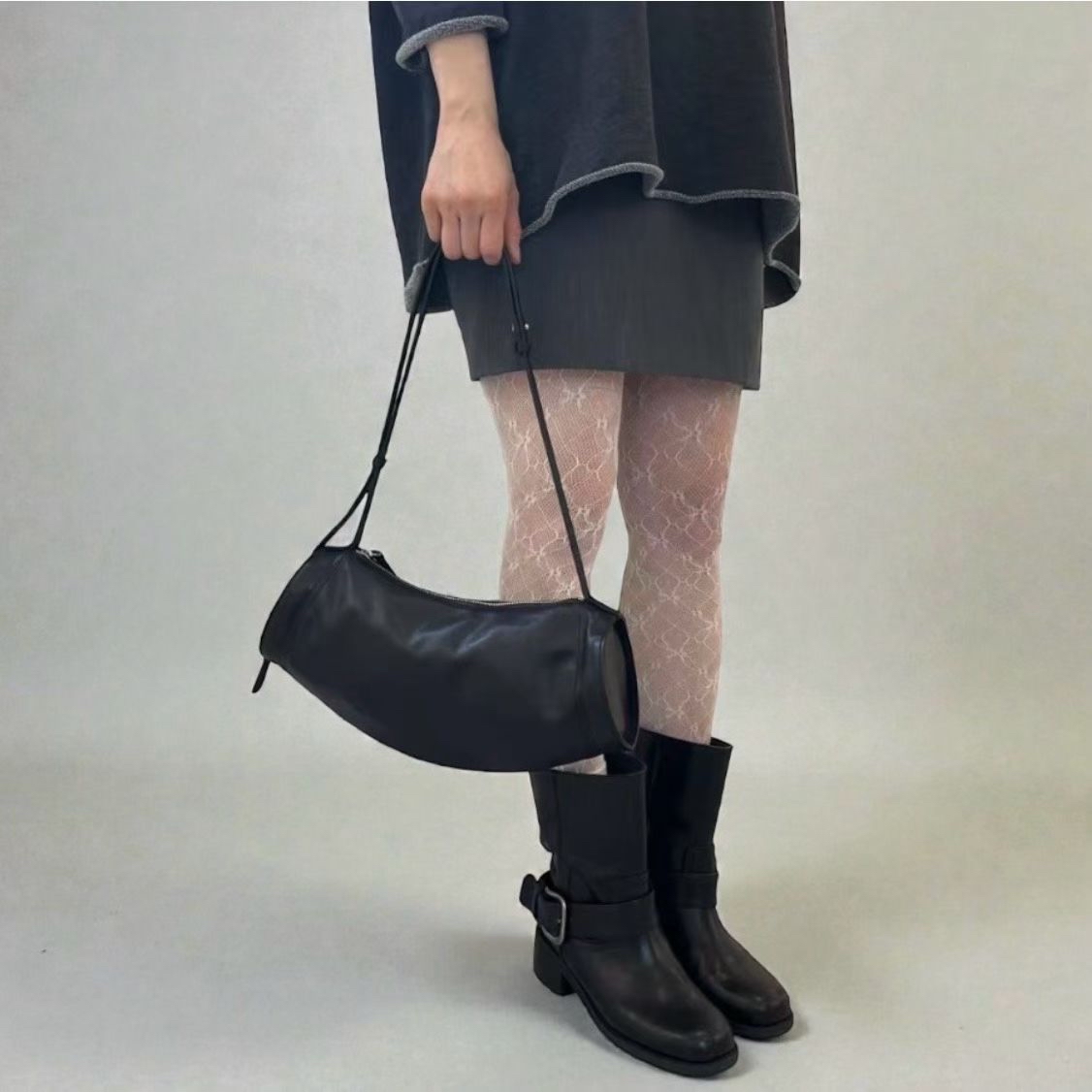 【新品牌Lampas】預訂_Soft Lambskin/Suede Curved Cylinder Bag By Lampas