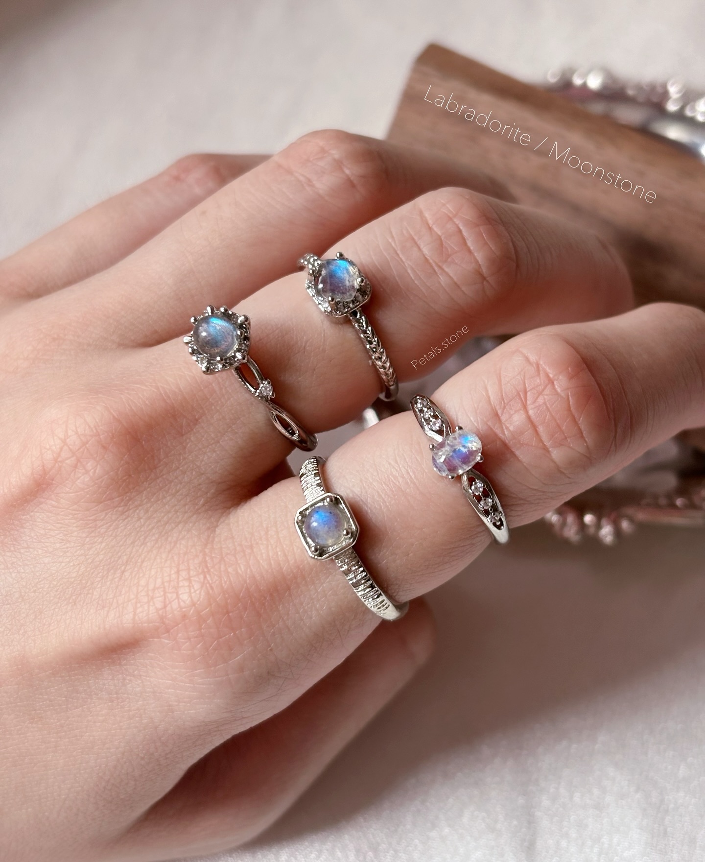 ✧Labradorite Ring
