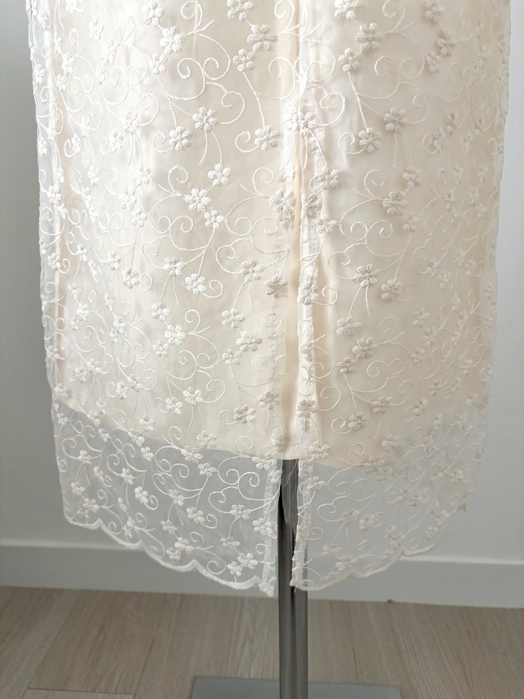 Blossom Embroidery Skirt (Cream)