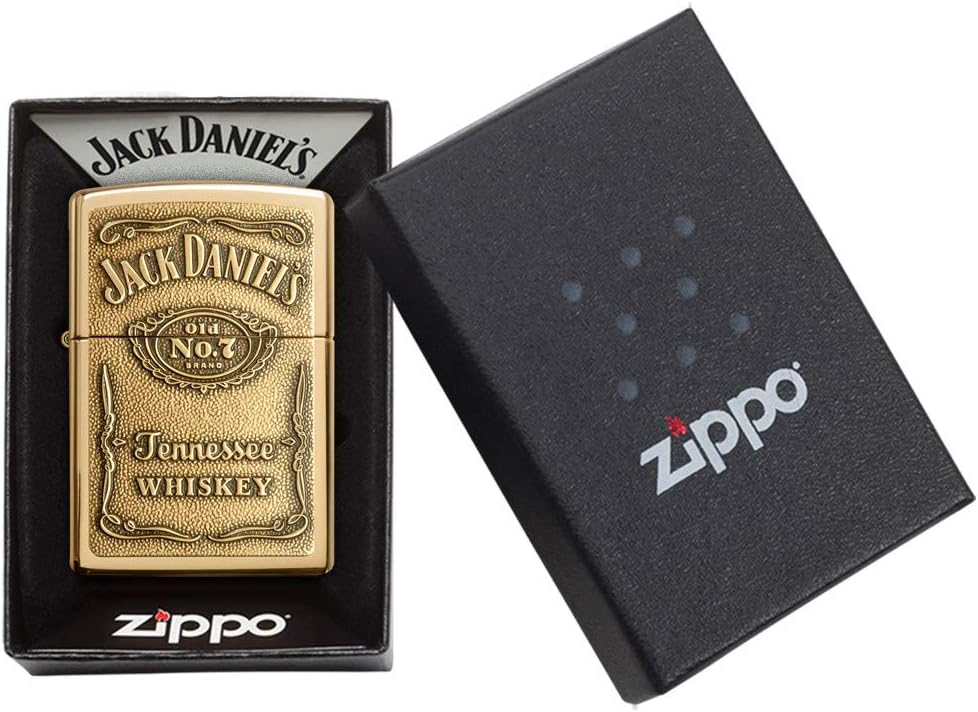 美國製造 | Zippo指定經銷商 Zippo 254BJD.428 Jack Daniel's 標誌打火機高光銅凸起徽章 Jack Daniel's Label Lighter High Polish Brass Raised Emblem