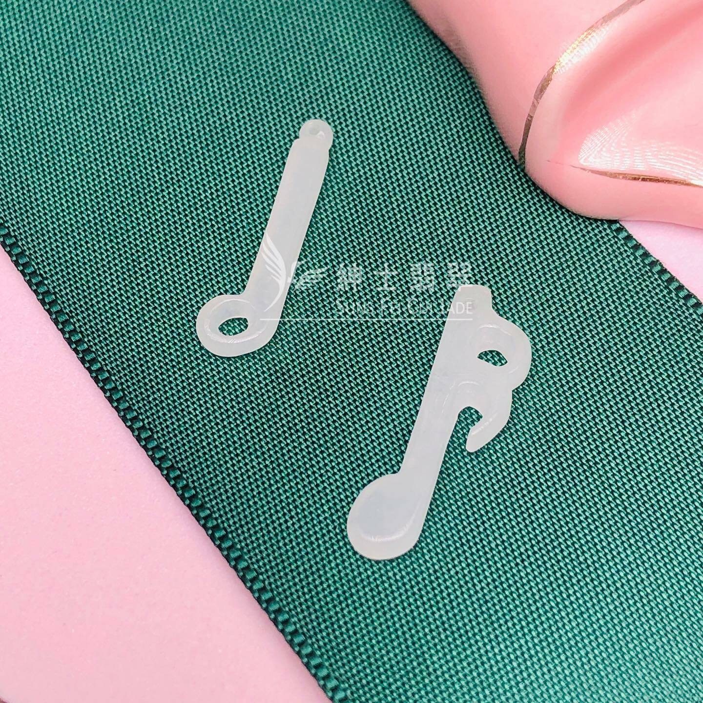 翡翠二分音符吊墜