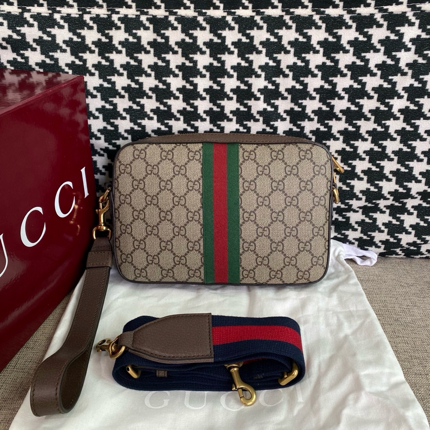 【預訂貨品】Gucci老花相機包