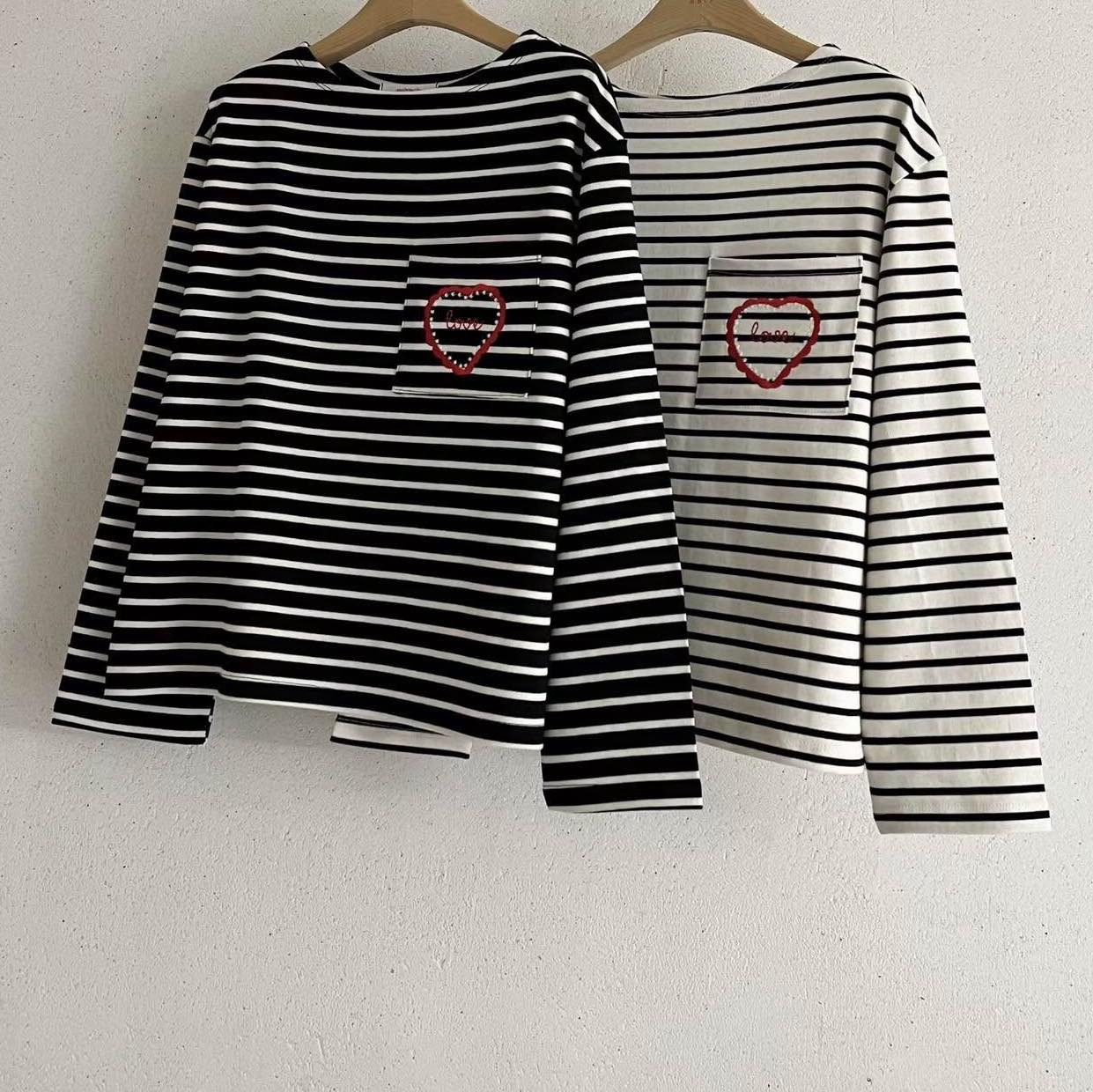 刺繡心心袋間Tee