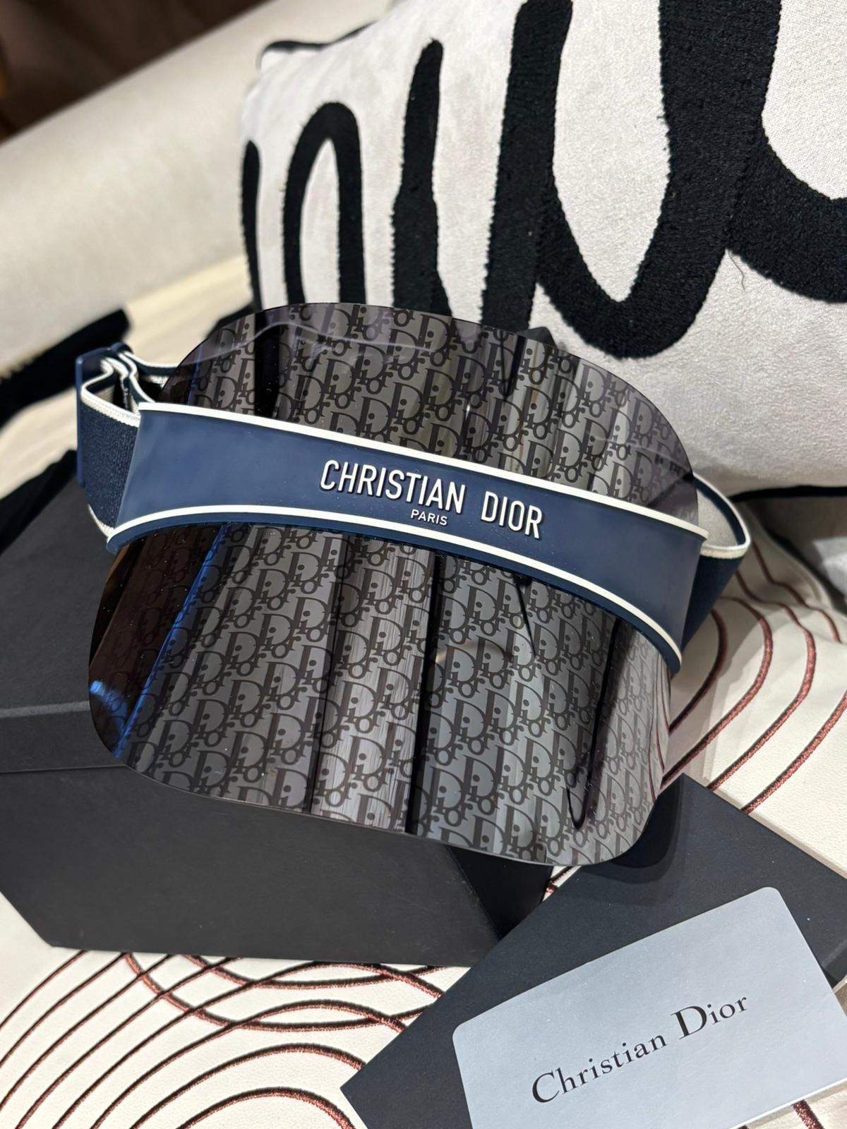Dior Club V1U 摭陽帽 Navy 100%Authentic, 95%New ✅Box