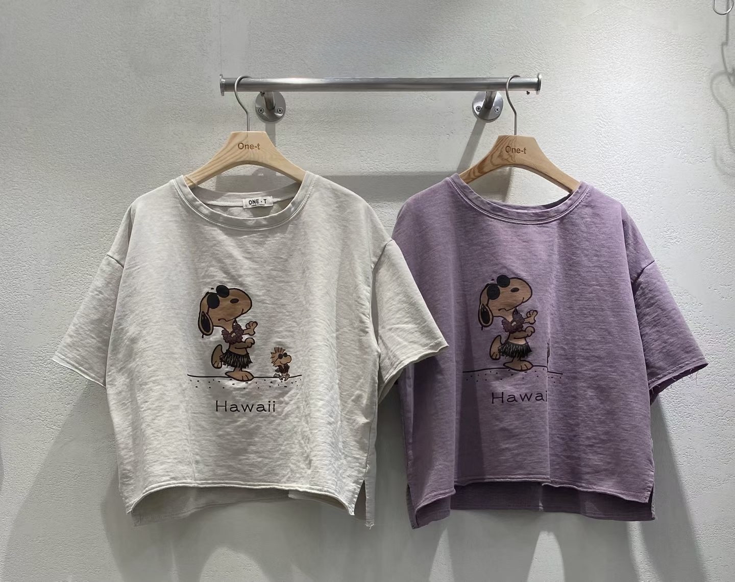 M2 OS 草裙 tan snoopy top