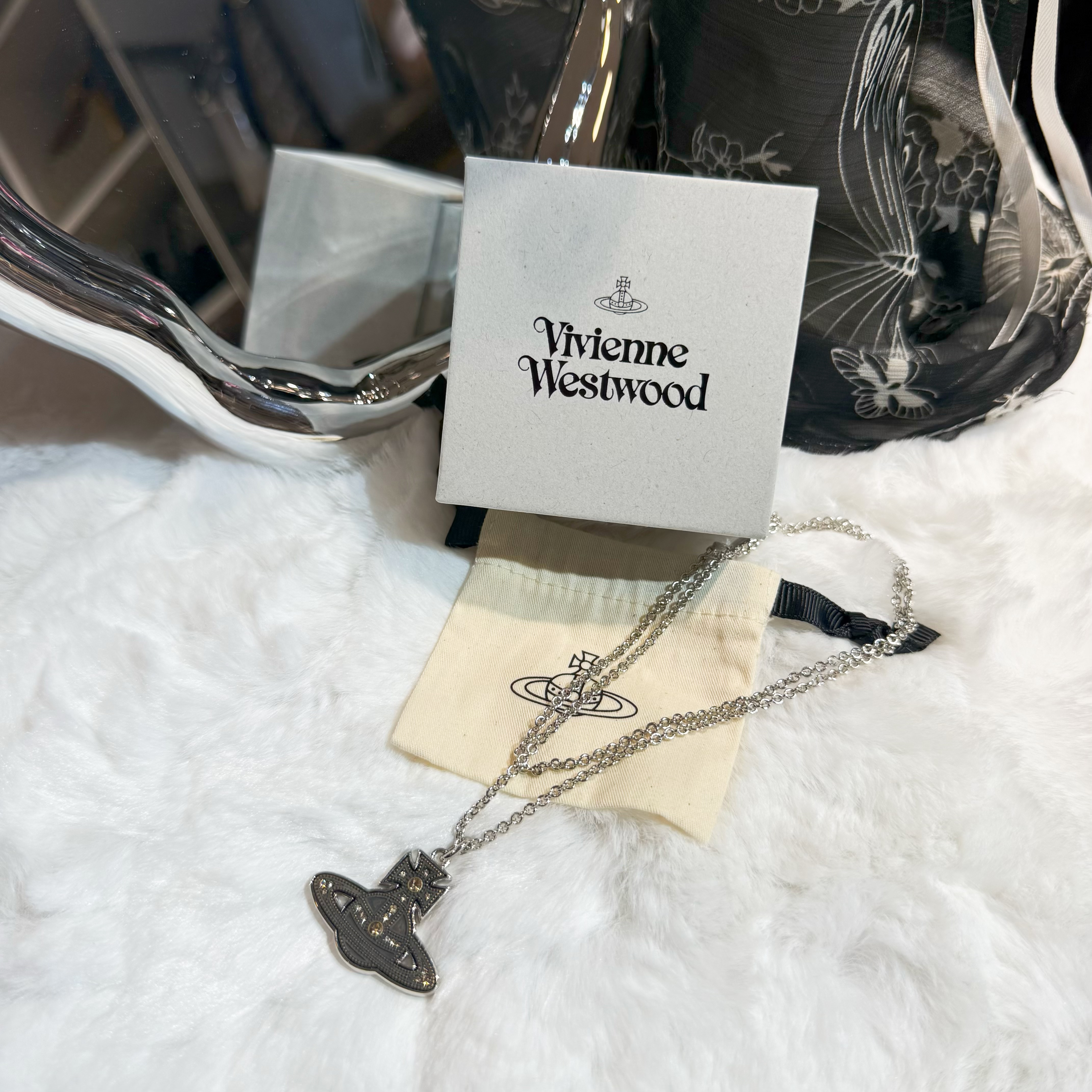 Vivienne Westwood Laszlo necklace blk