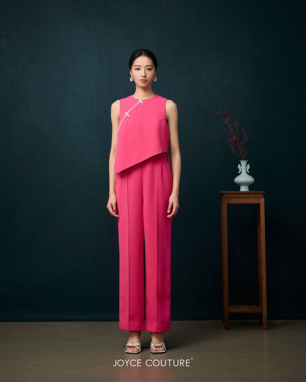 无袖不对称前摆连身裤 D0354