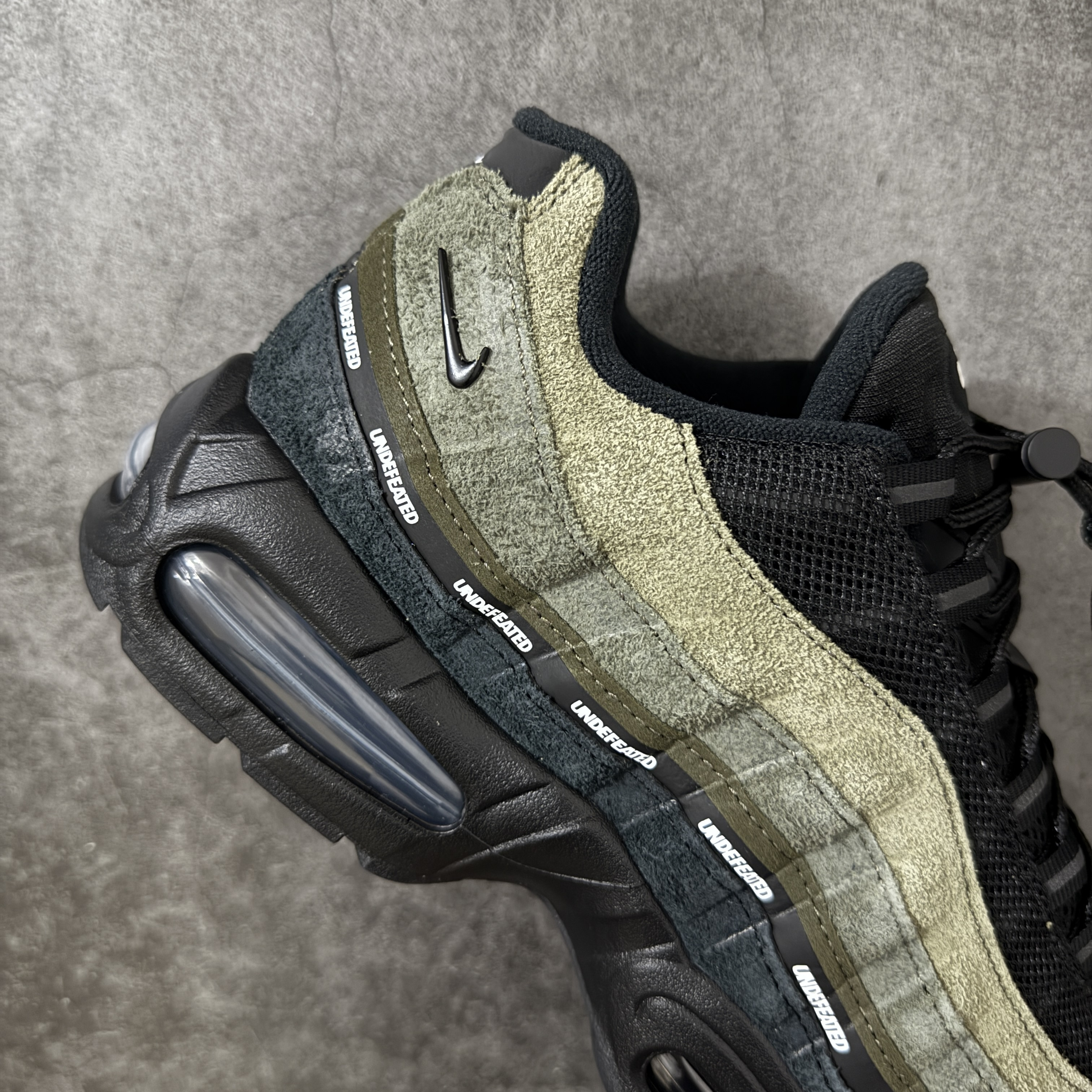 Nike Air Max 95 SP Undefeated IB4523-200