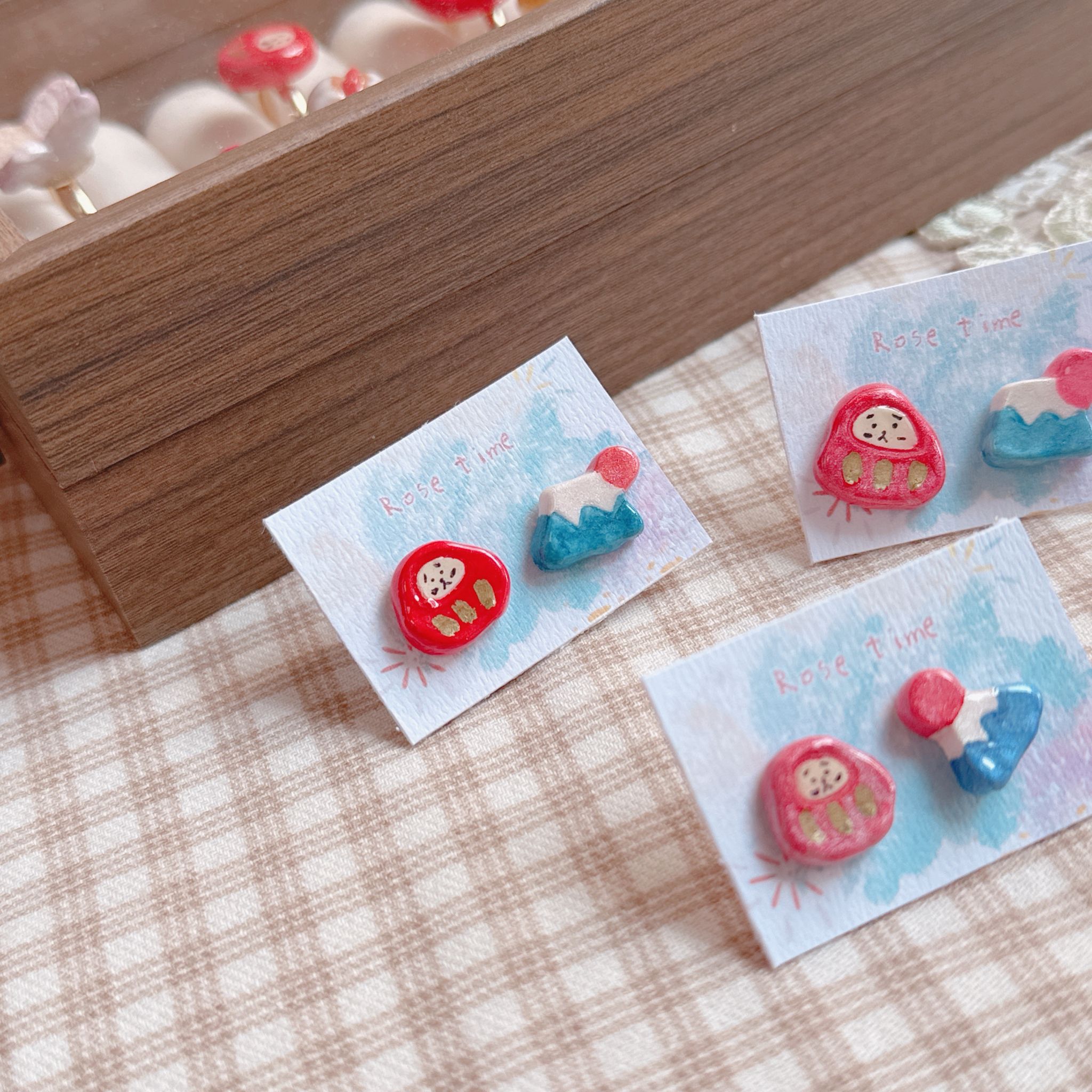 手繪 不規則達摩富士山耳釘