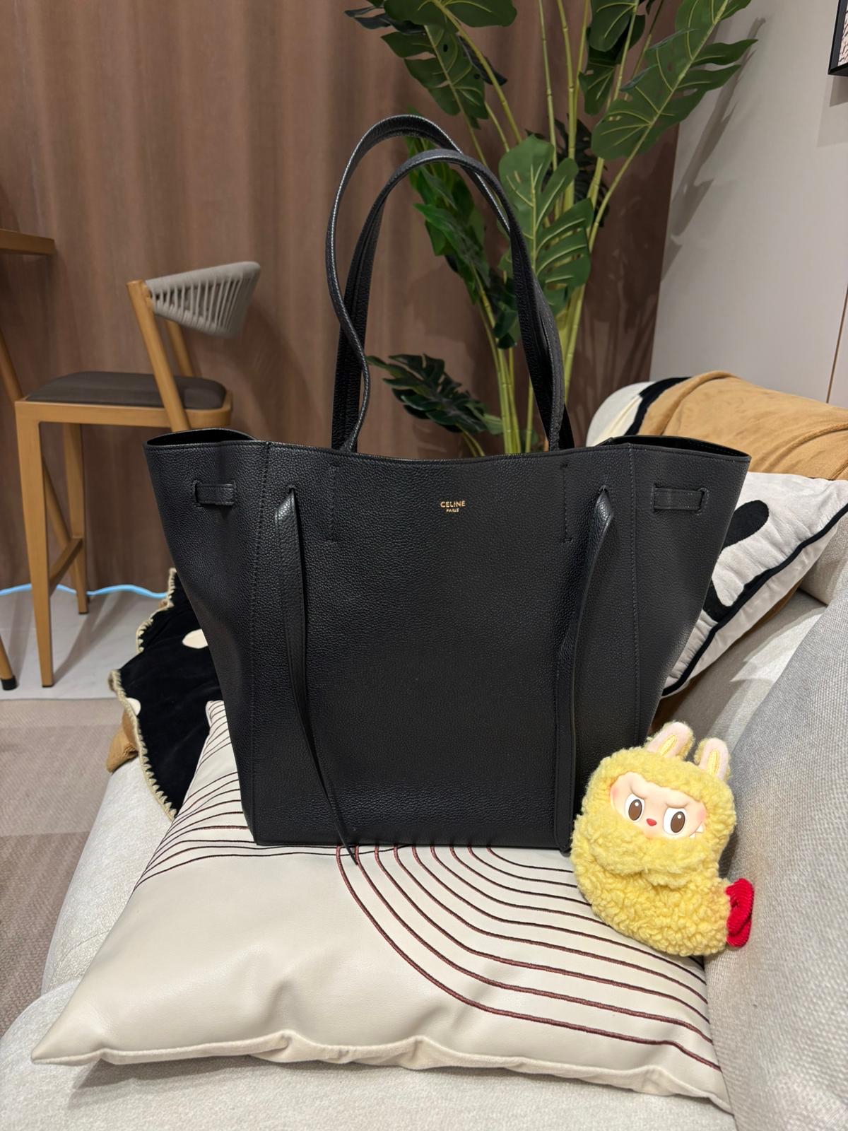 Celine Cabas Phantom small Tote Bag Calfskin 黑色牛皮皮革肩背袋 100%Authentic, 95%New ✅Dust bag