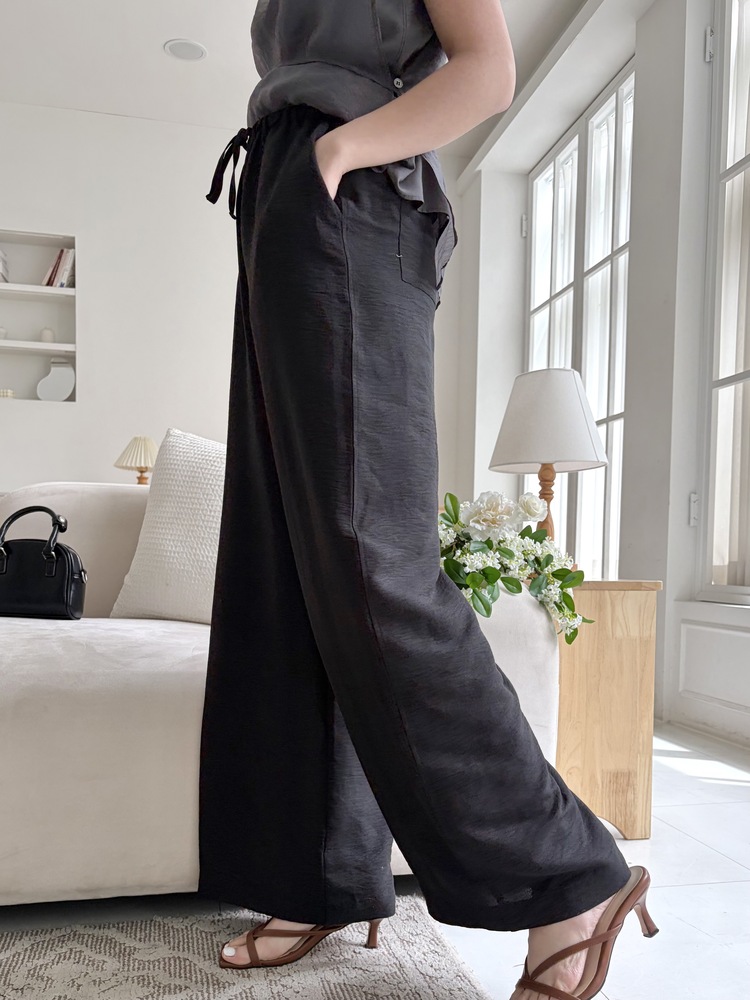 The Airy Elastic Pants (Black)