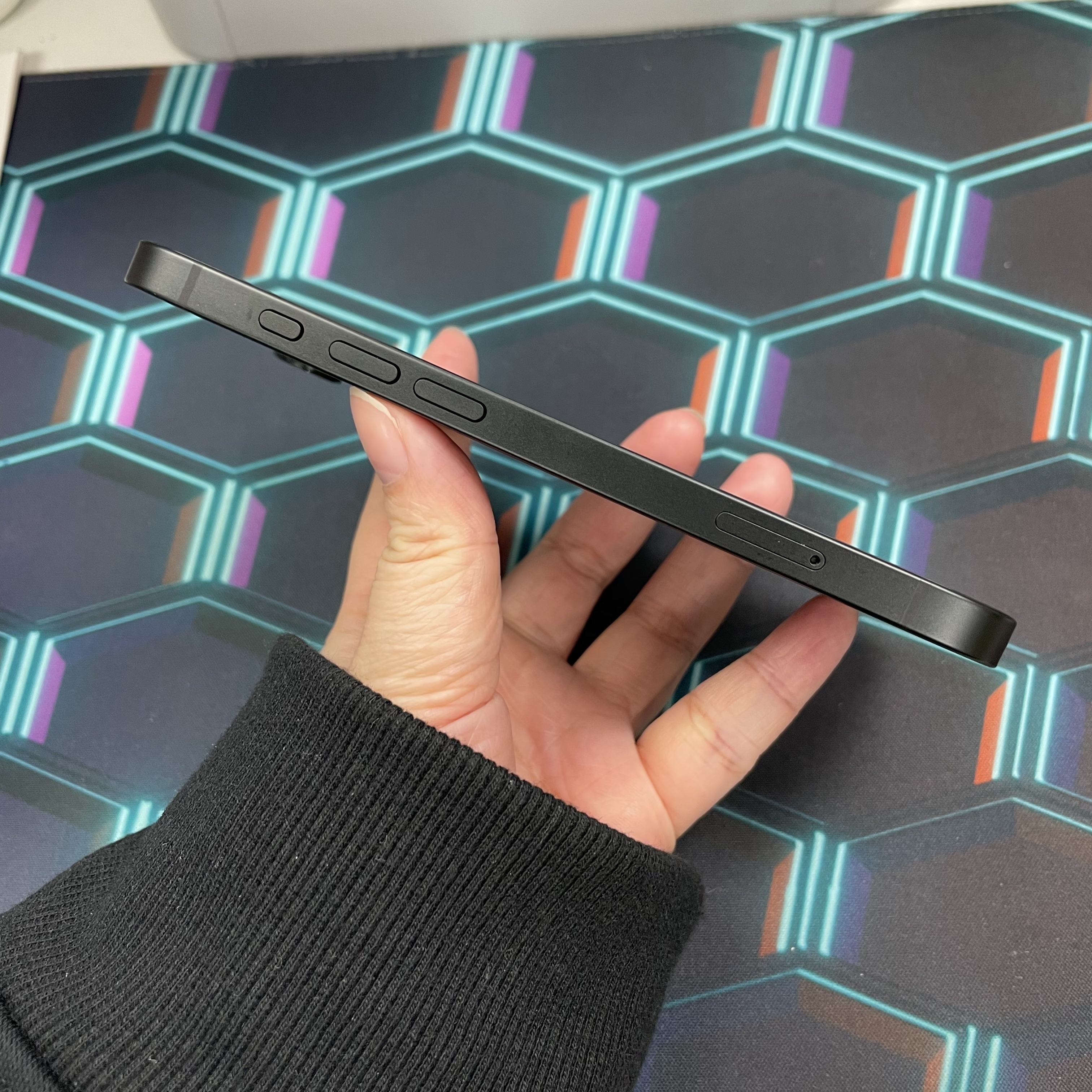 *5857 16e 完美機 128GB 電100 黑色 black