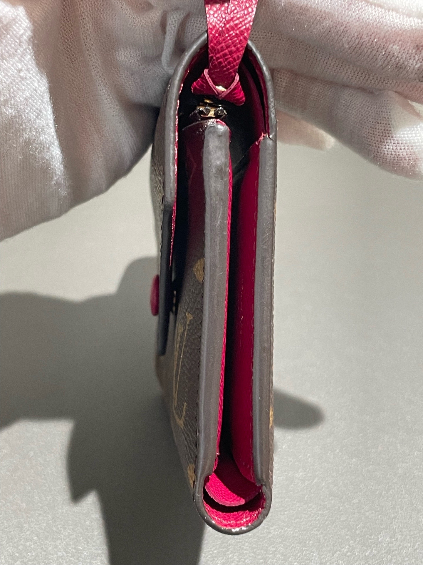 【預訂貨品】LV 紅色豆豆銀包