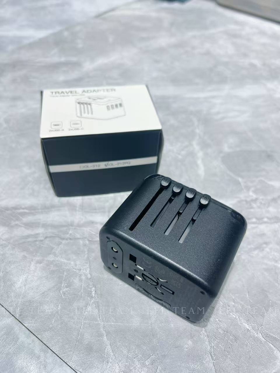 P979 多国转换插座