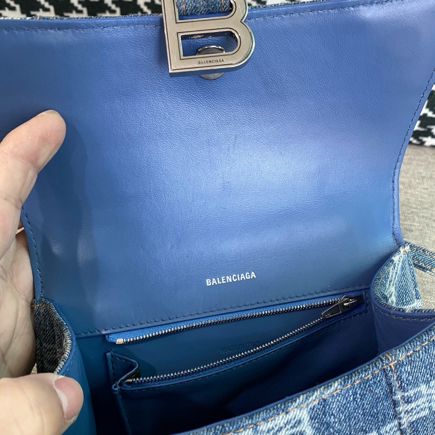 【預訂貨品】巴黎世家牛仔沙漏包 