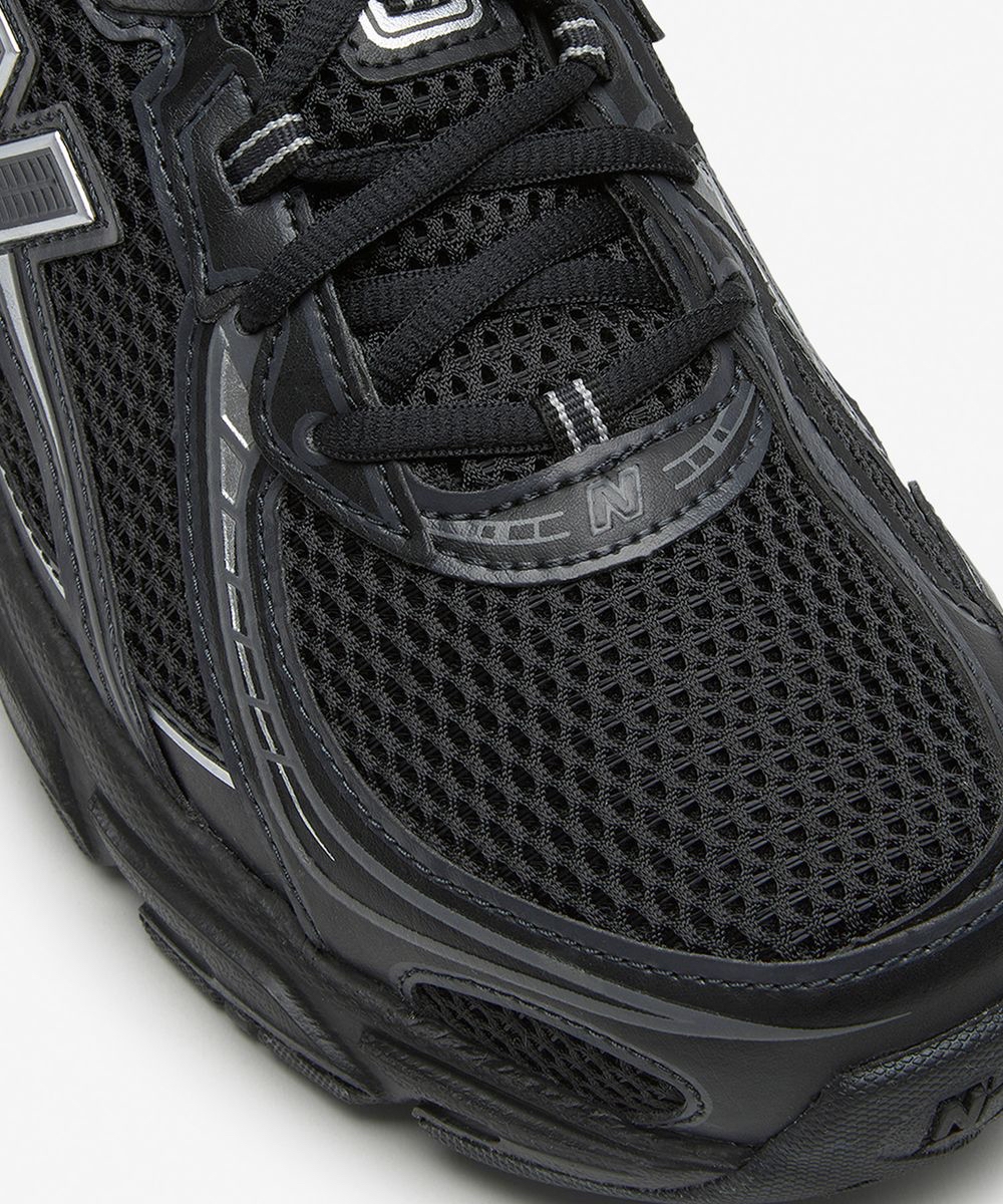 NEW BALANCE U740 Black  (預購商品）