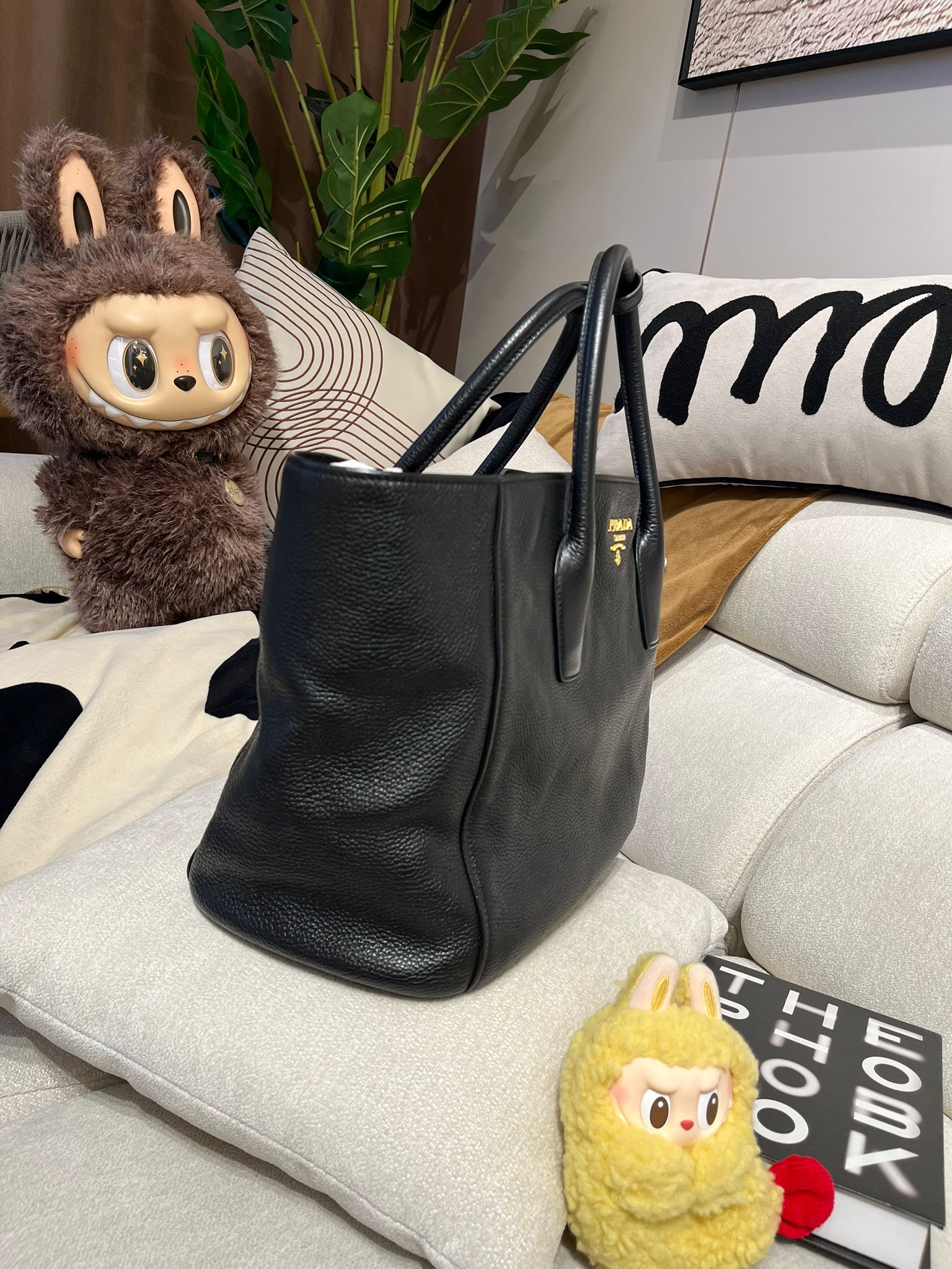 PRADA Vitello Daino Tote Bag 黑色牛皮100%Authentic, 95%new