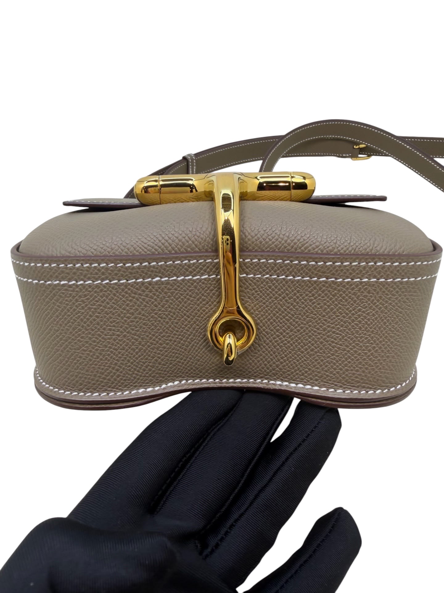 Pre-Owned HERMÉS Mini Della Stamp B / Product Code: K08179