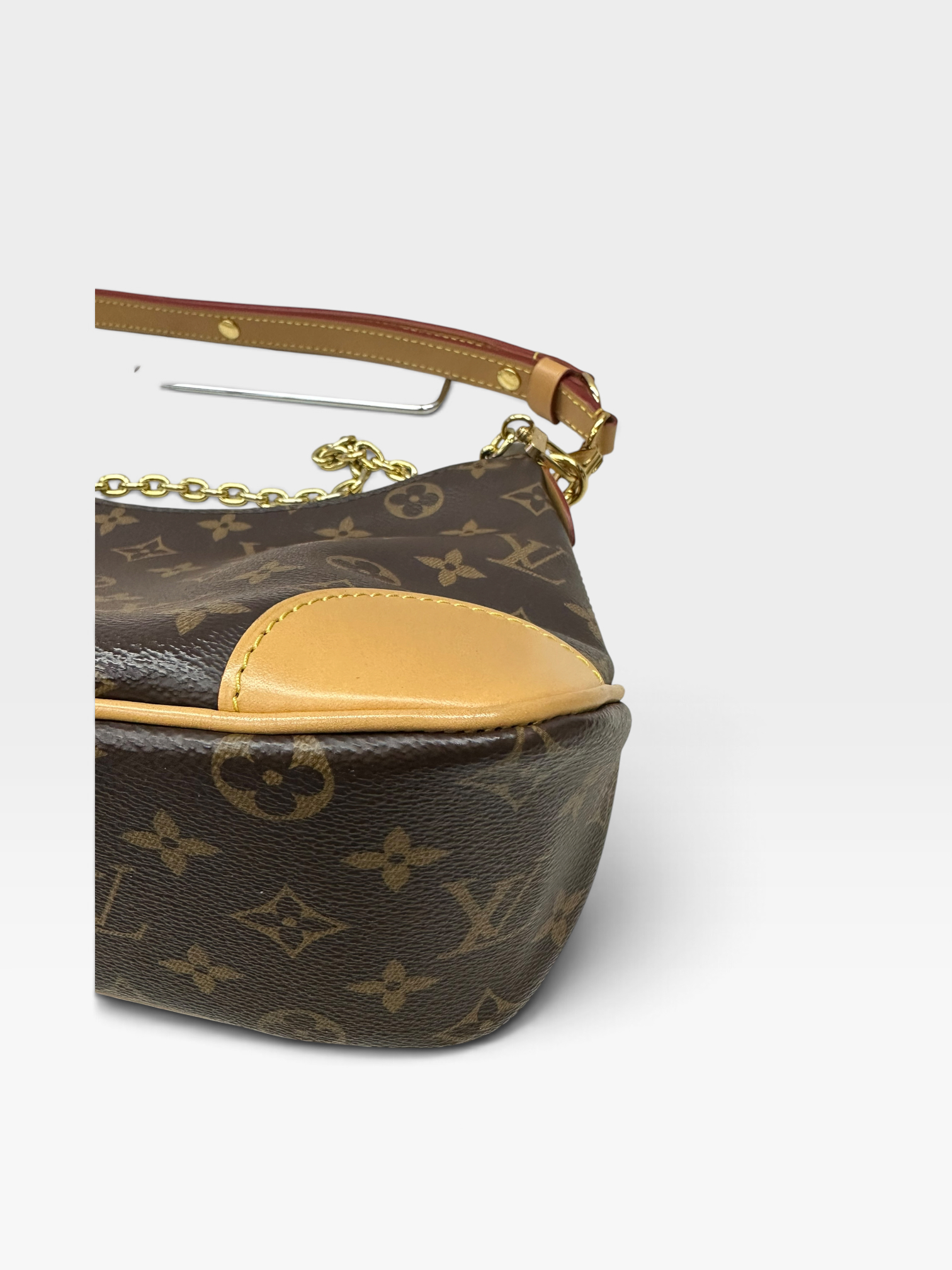 Pre-Owned LV Boulogne / Product Code: 092405