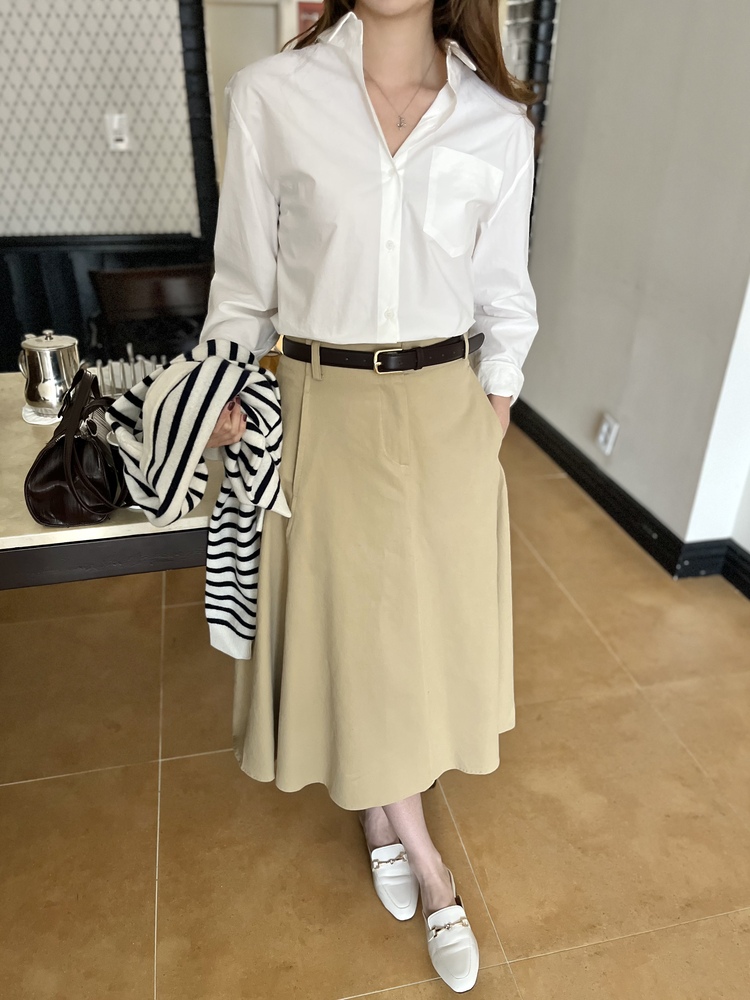 The Signature Flare Skirt (Beige)