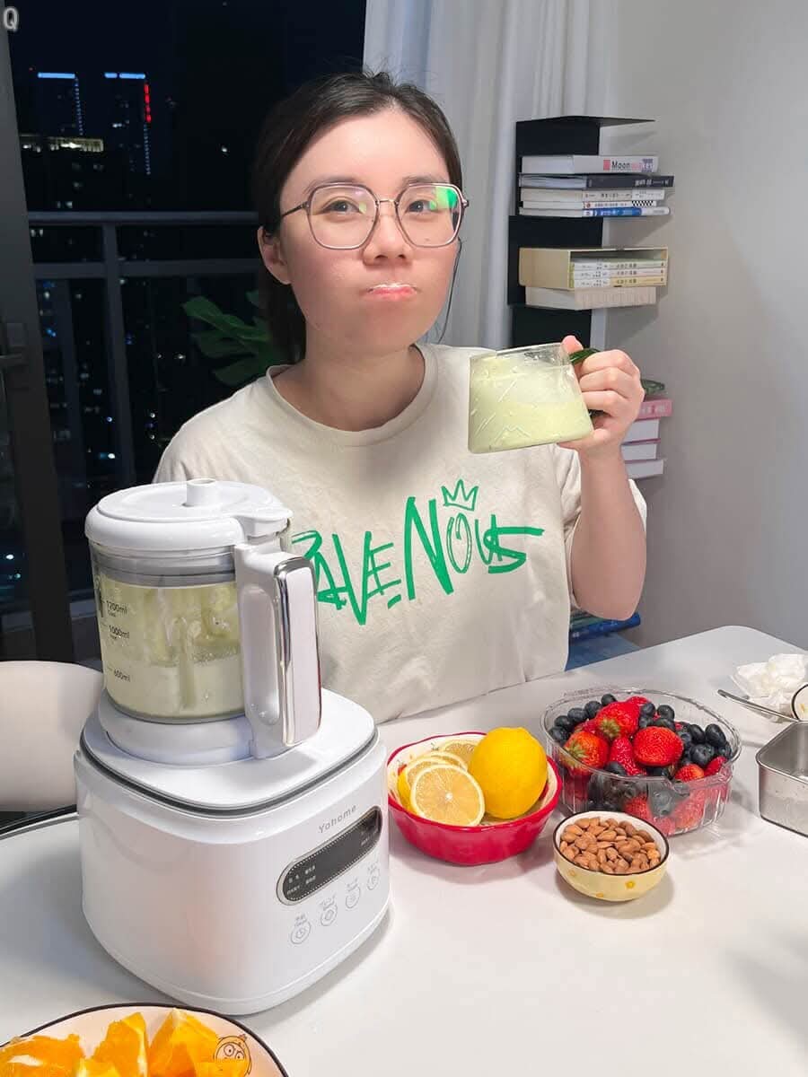 $368部。Yohome 7重降噪免濾萬用全家健康營養料理破壁機