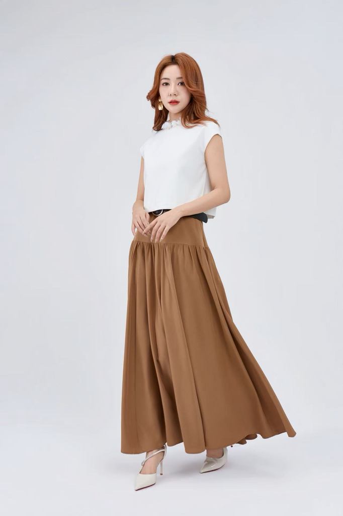 10141331 Structured Minimal Sleeveless Top