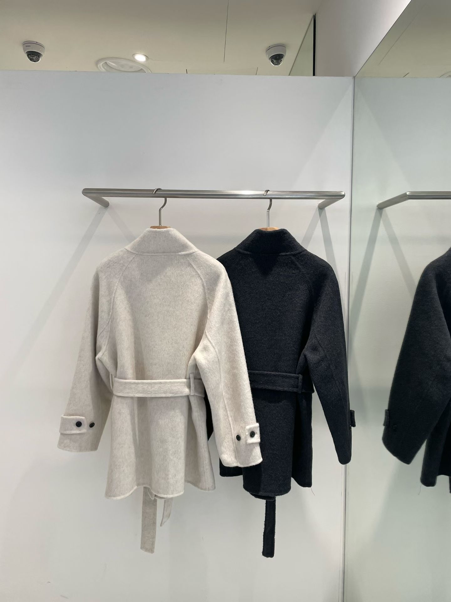 Premium wool cropped coat