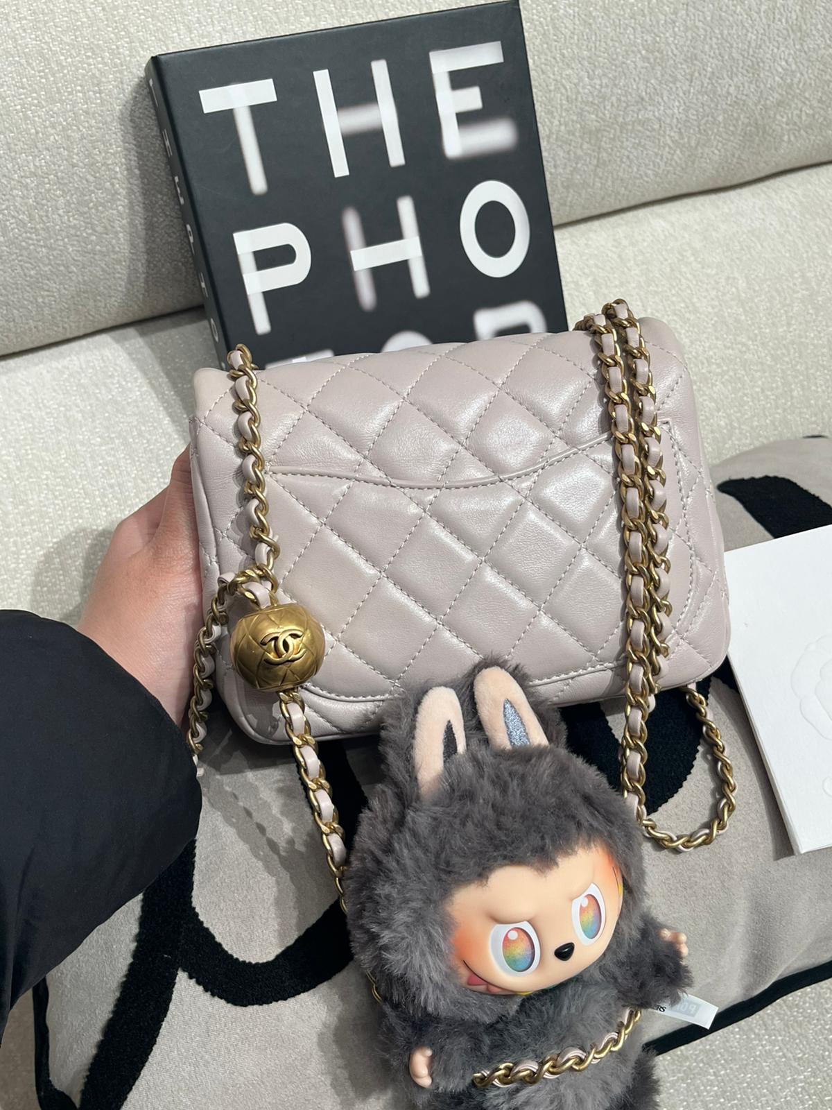 Chanel mini flap with pearl crush 金球方胖子 100%Authentic,98%new ✅晶片✅收據✅dust bag✅box