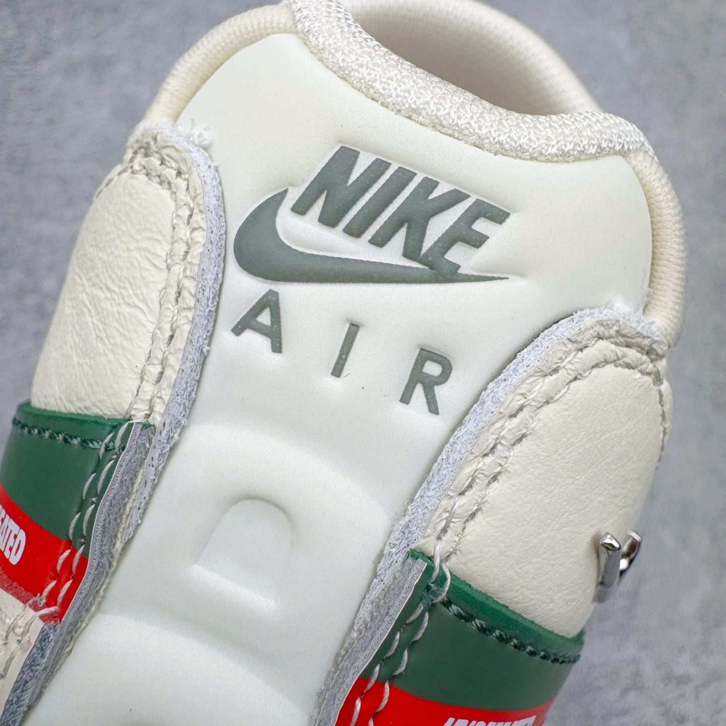 Nike Air Max 95 SPUndefeated Sail IB4453-100