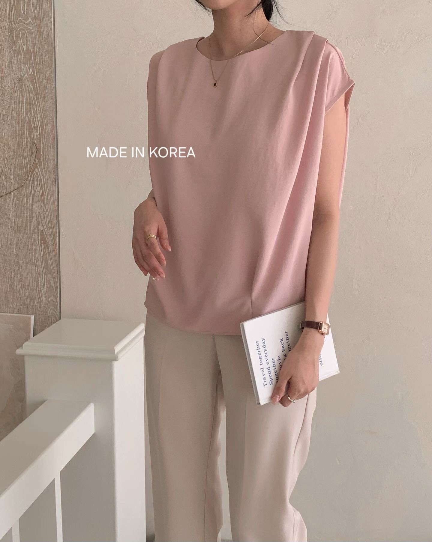 G6178 韓國🇰🇷靚料淨色打皺top