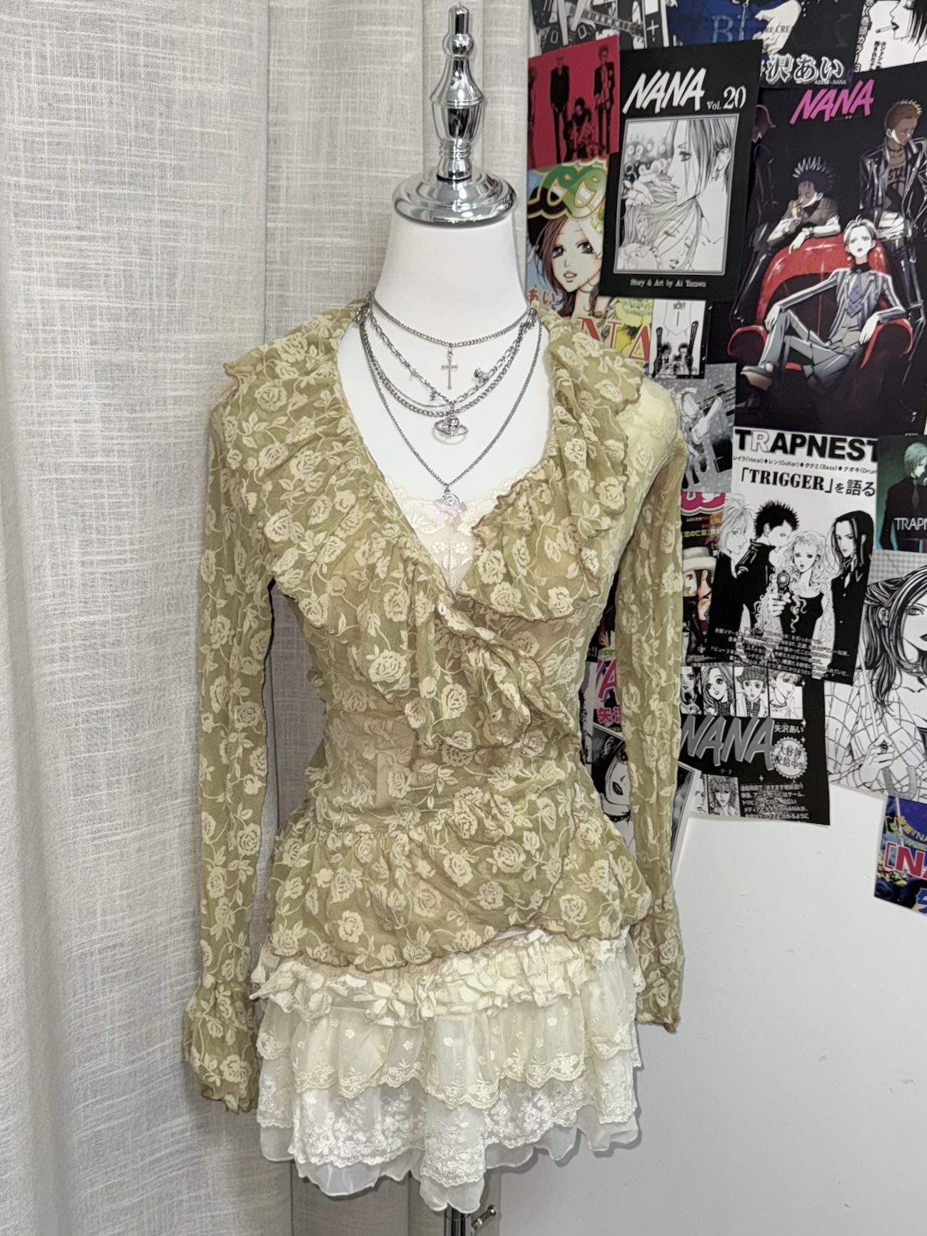 [OnSale] Floral Ruffled Bell-Sleeve