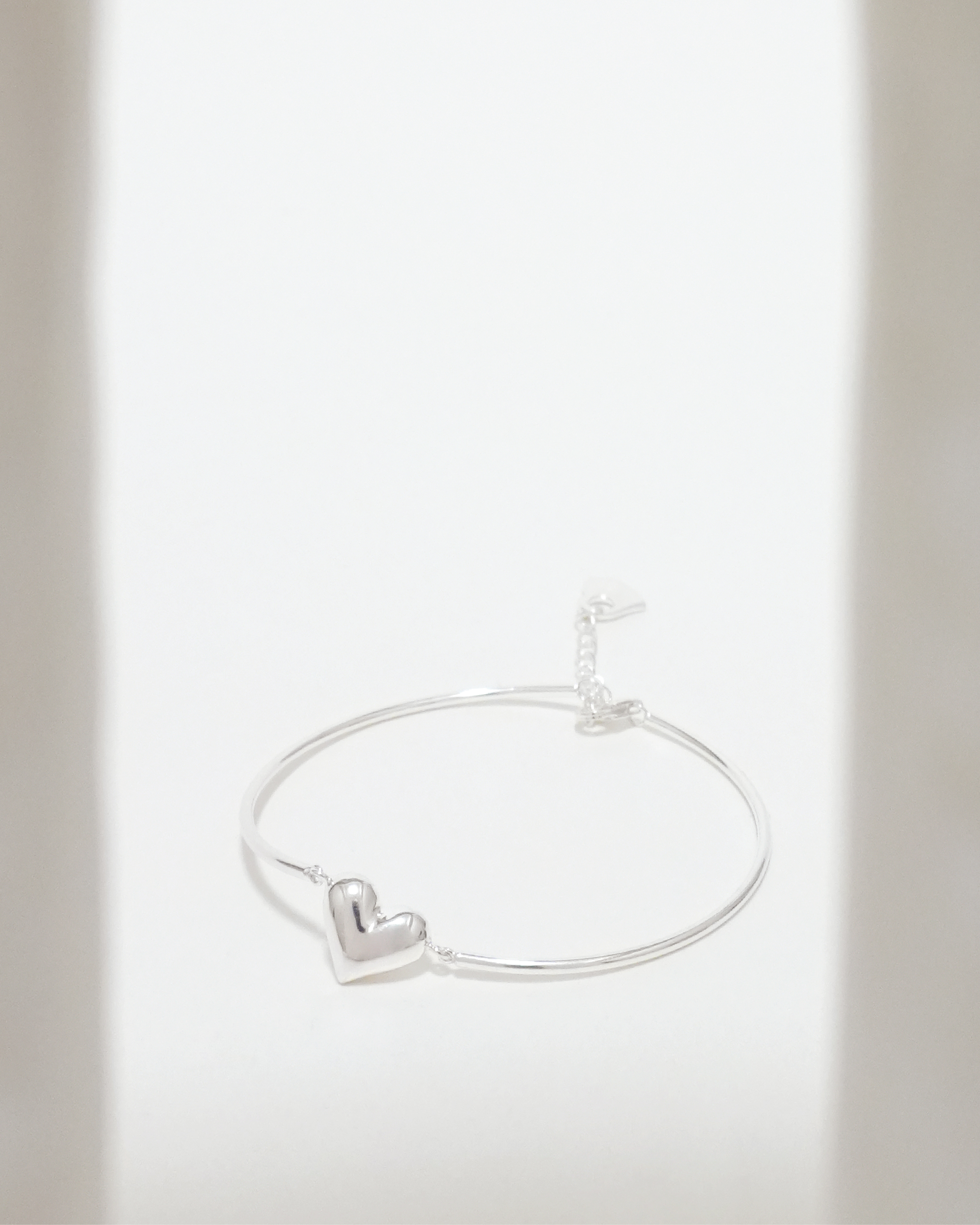 Chic Heart Cuff Bracelet