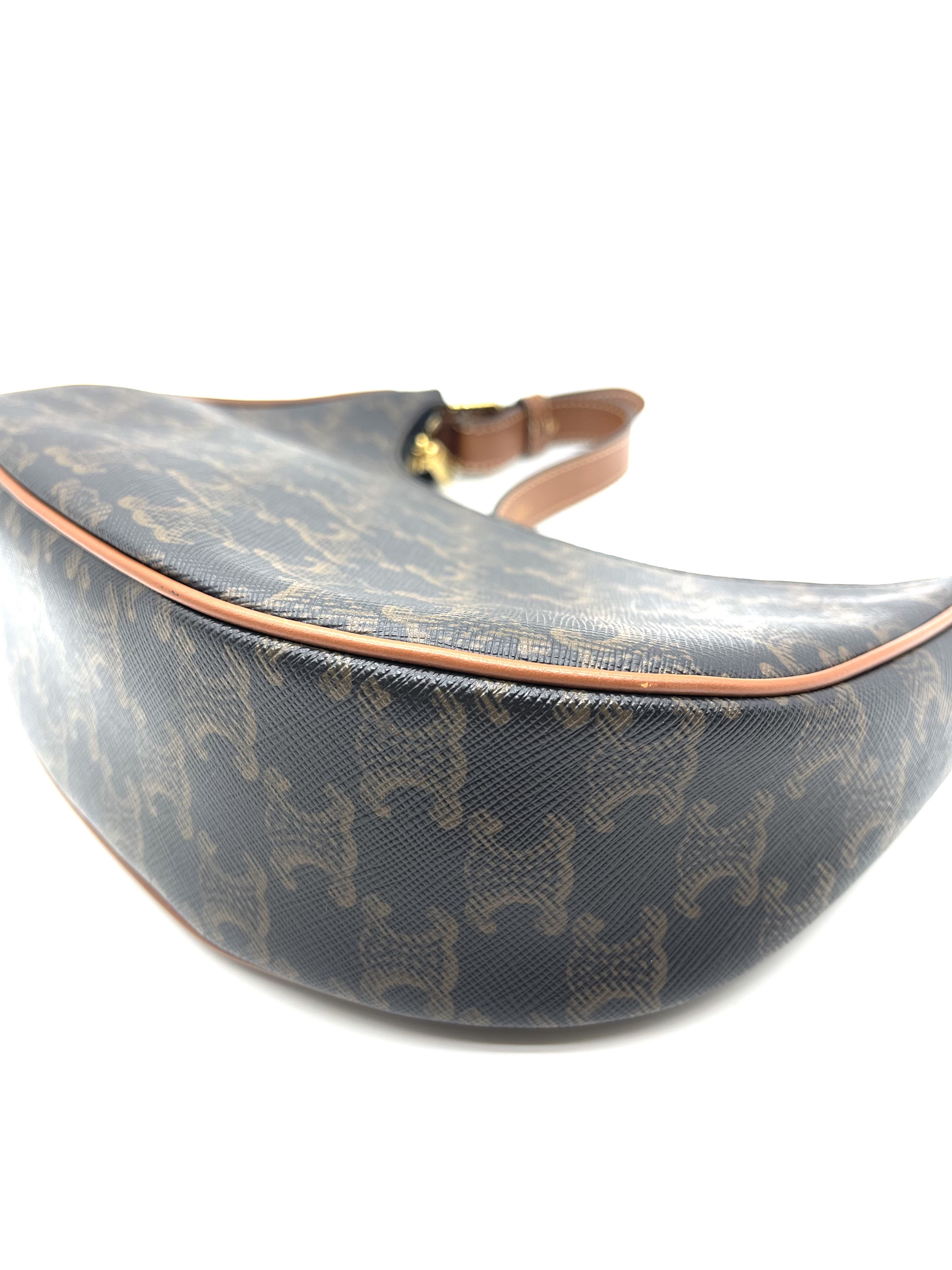 Pre-owned Celine Ava Bag in Triomphe Canvas and Calfskin/ Product Code: 26032002