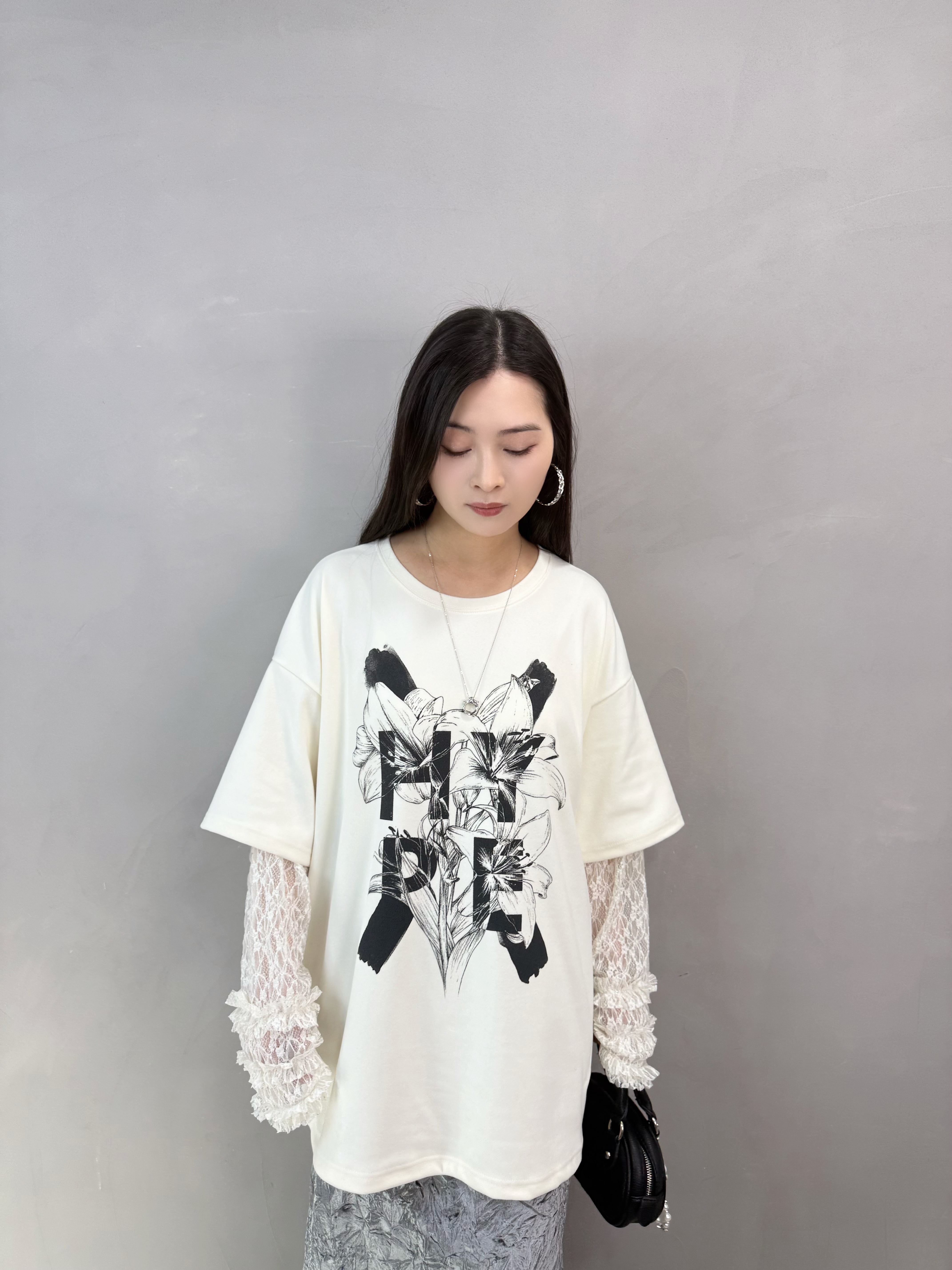 E68 lace袖花花print tee
