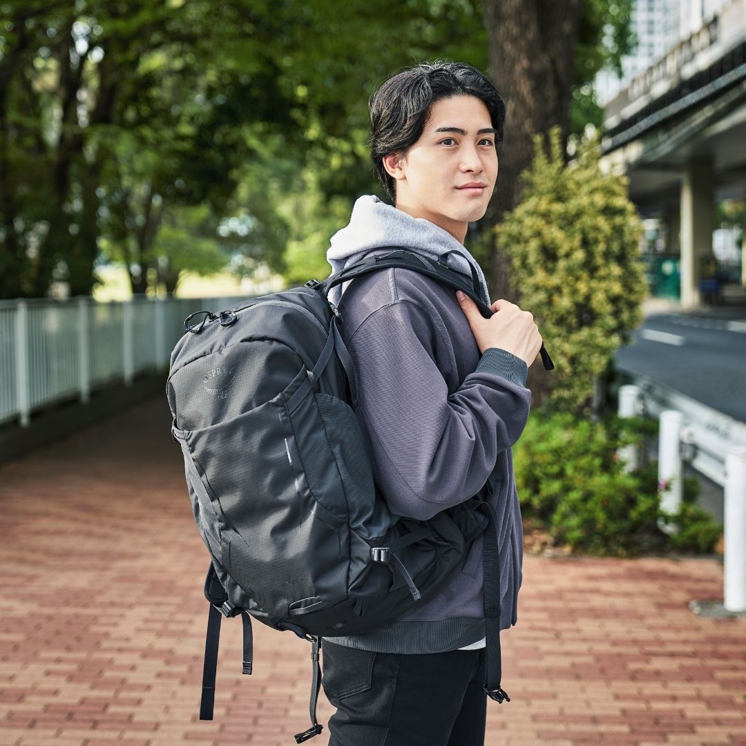 【全黑特別版】Osprey Hikelite 26 登山背包