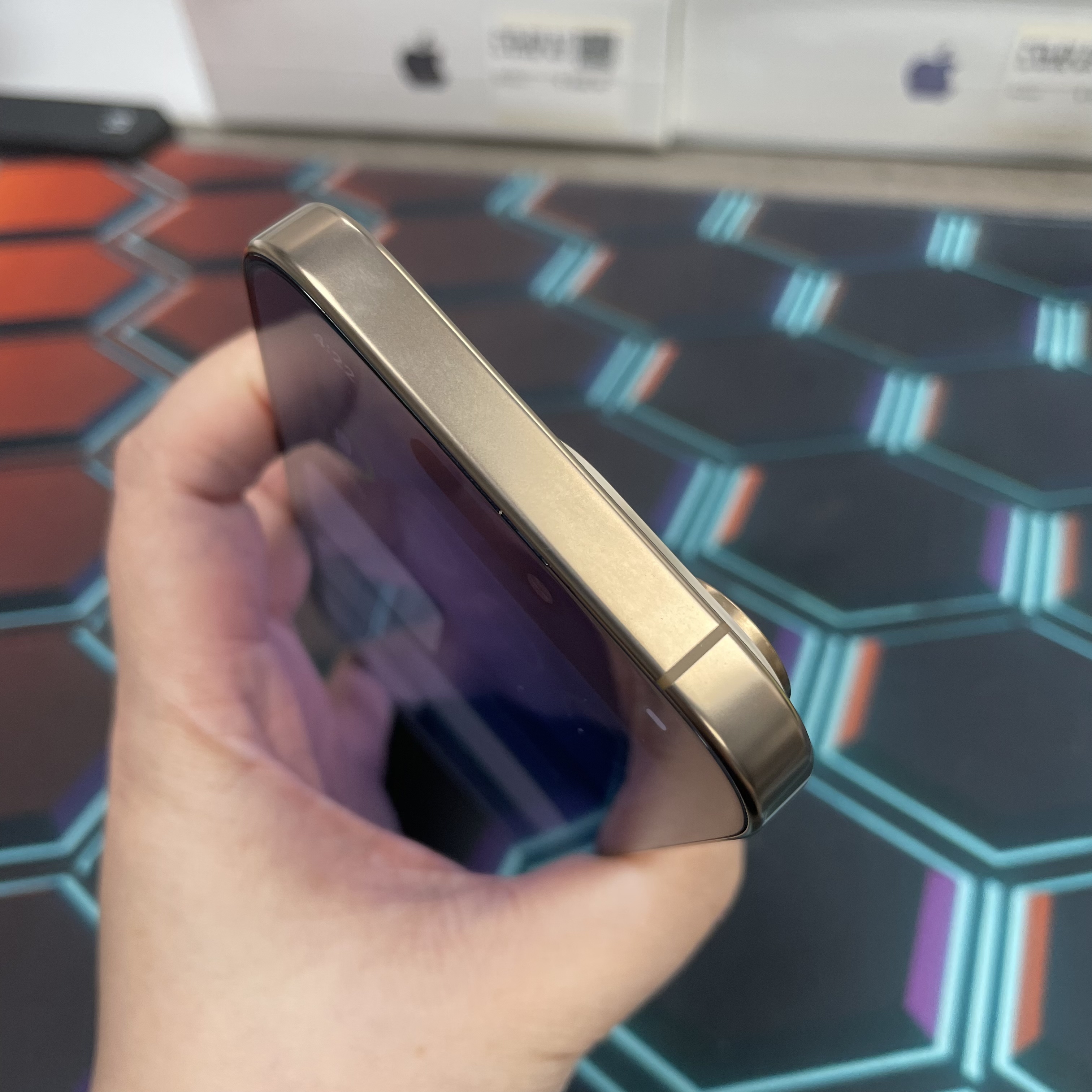 *6752 16 Pro 超靚機 256GB 電89 沙色 gold