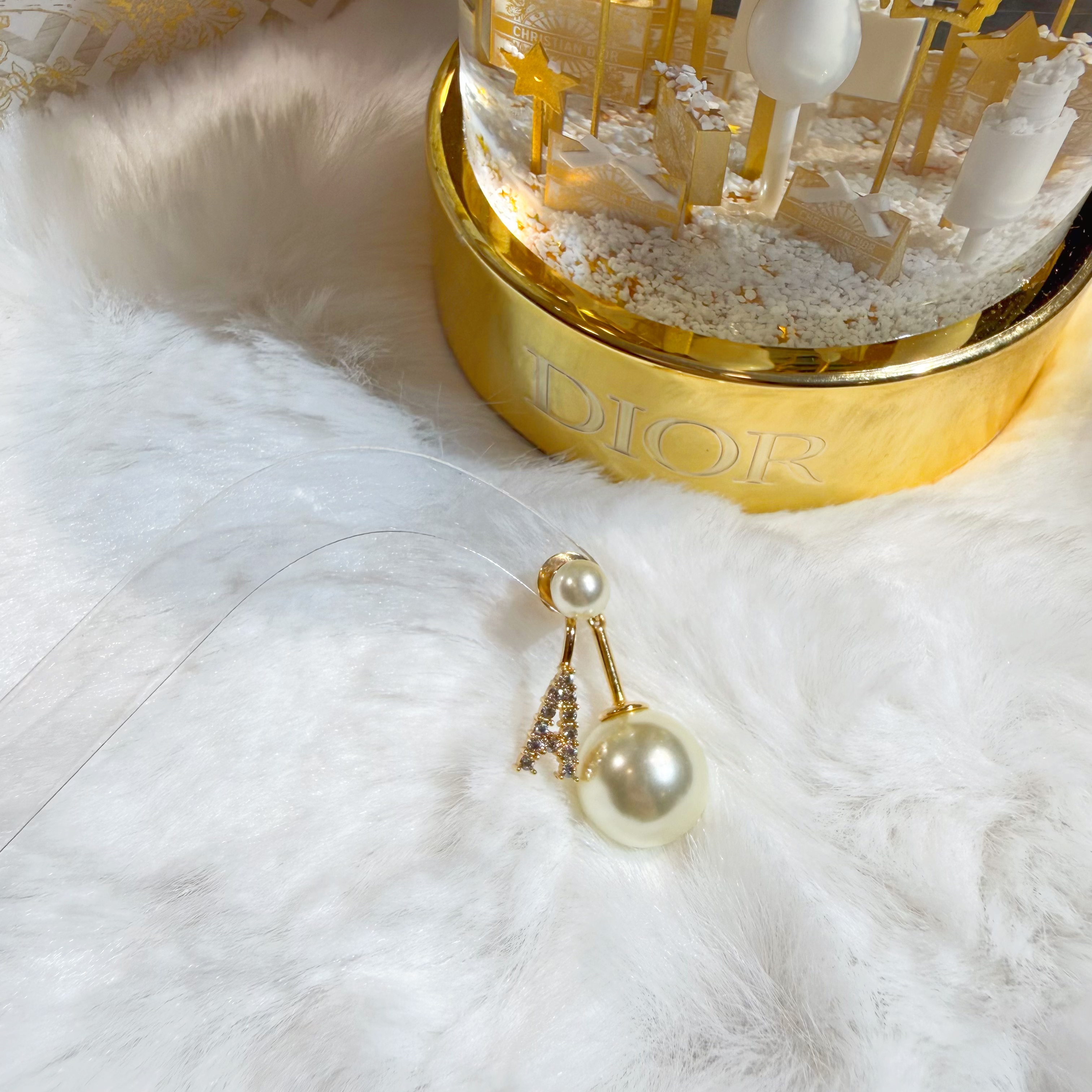 Dior earrings pearl/A