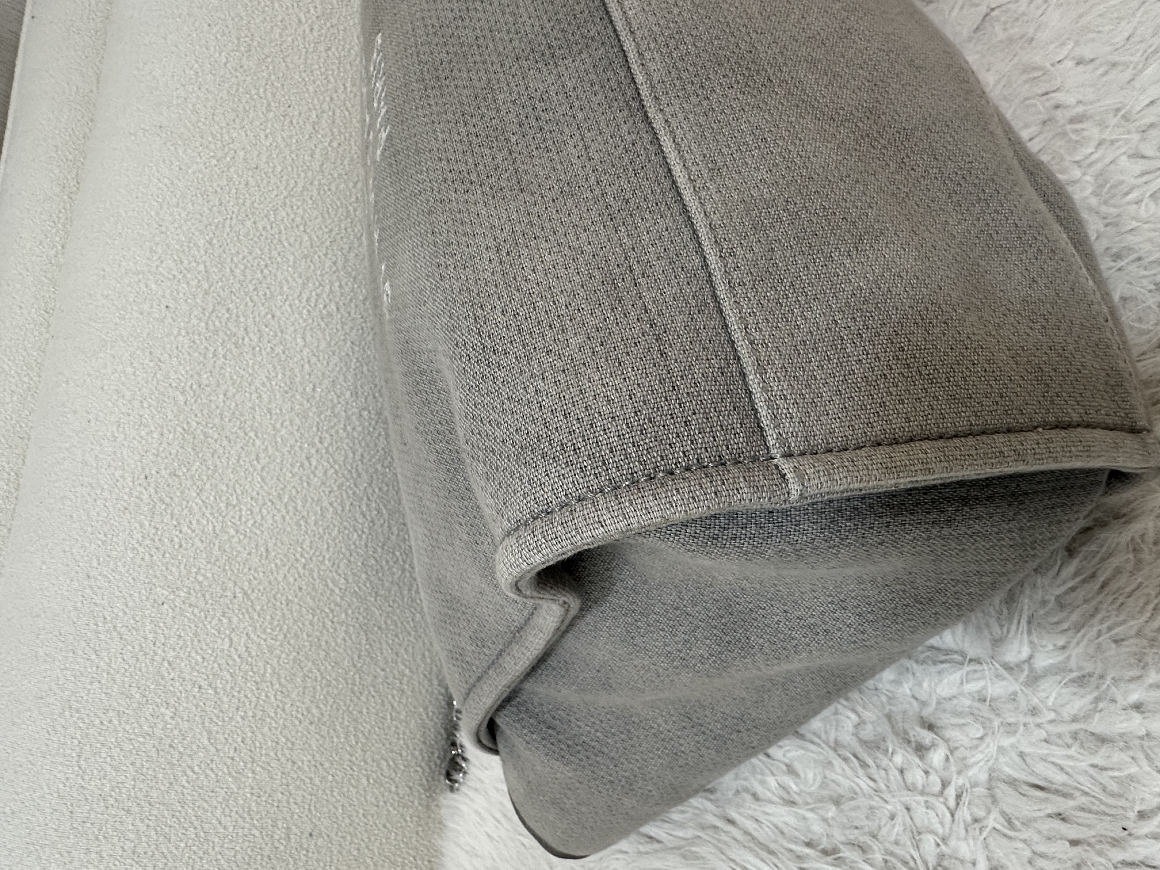 Pre-owned CHANEL Deauville Chain Tote /26NY20