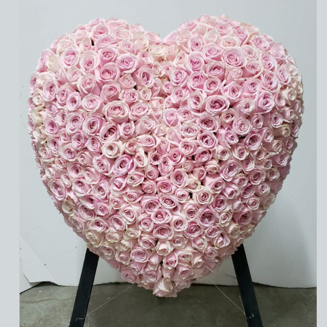 單色心型帛事花牌 E1