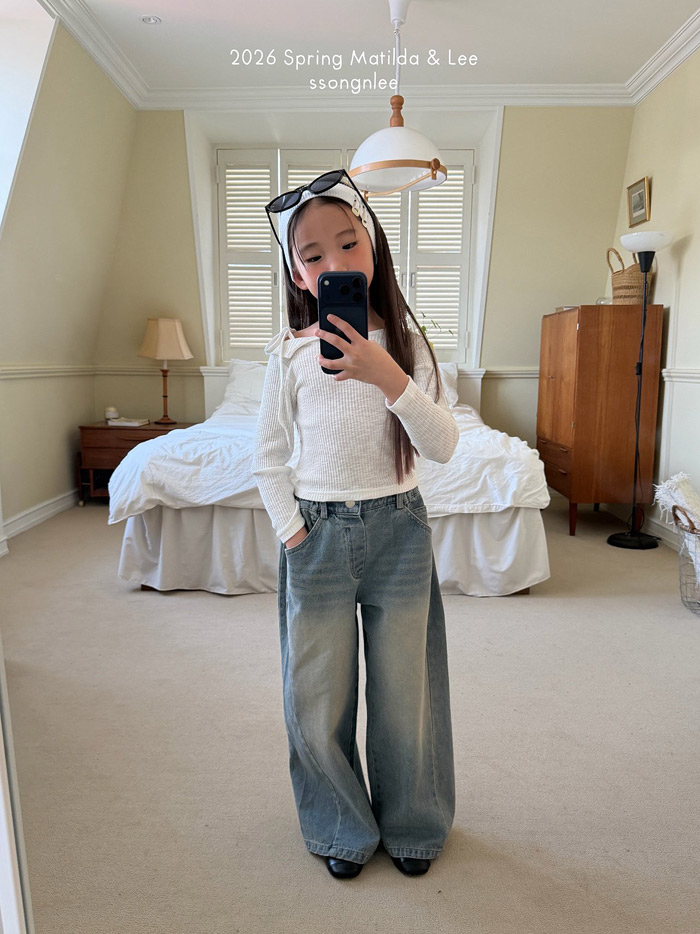 🇰🇷Matilda&Lee tee