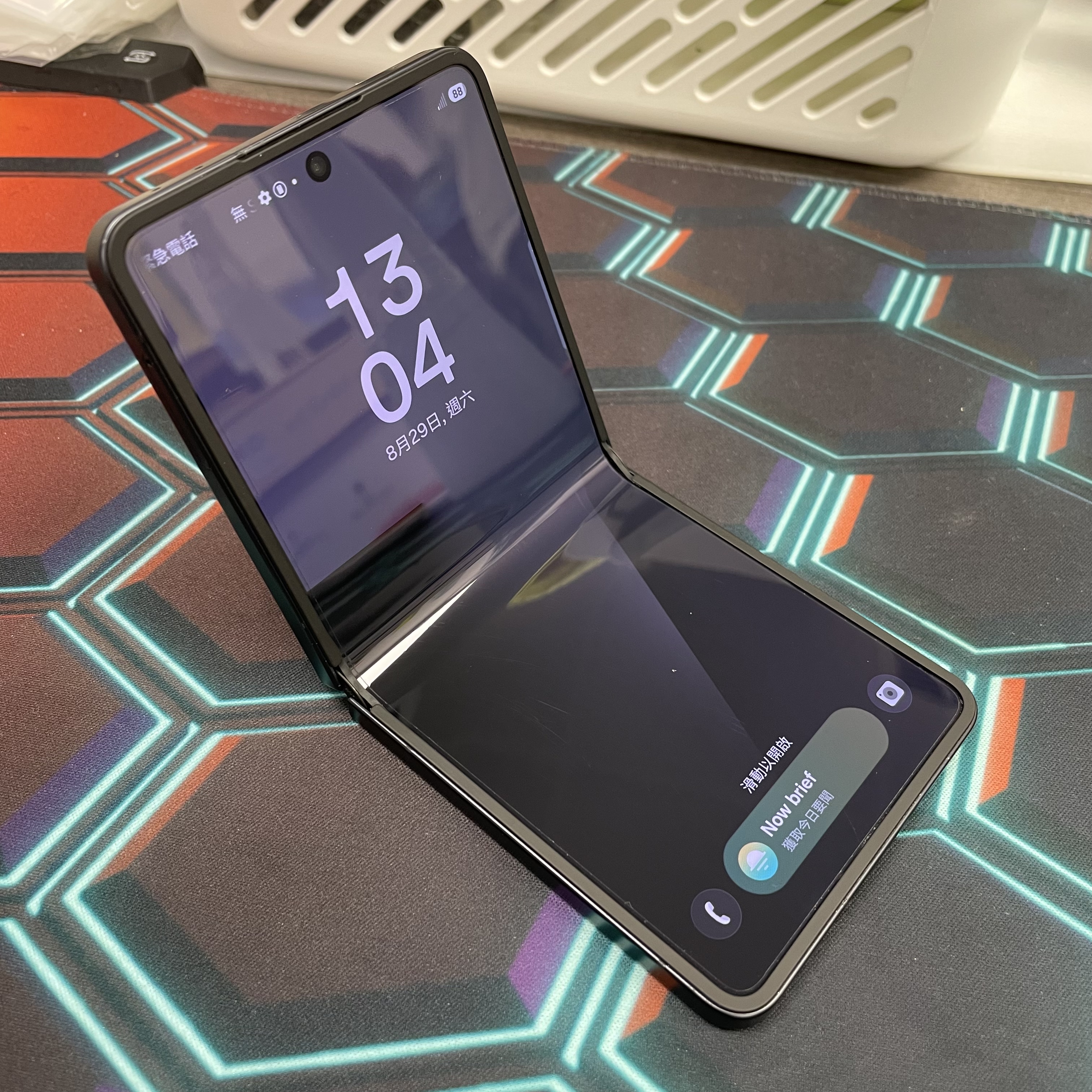 *7704 Galaxy Z Flip 7 勁靚機 12+256GB 黑色 black