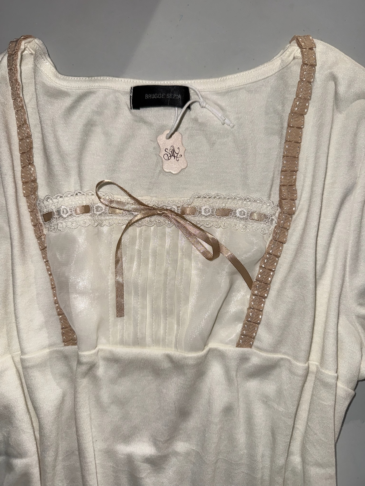 Off-White Ribbon Accent Lace Patchwork Short Sleeve Top