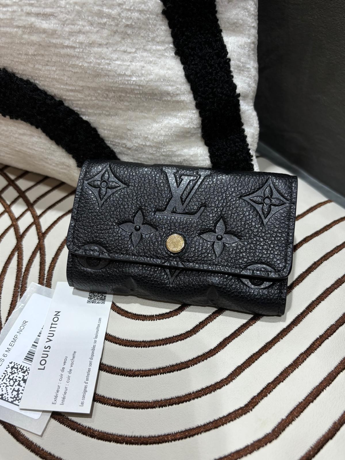 LV Key Holder Black Calfskin M64421 100%Authentic, 98%New ✅NFC✅Dust bag