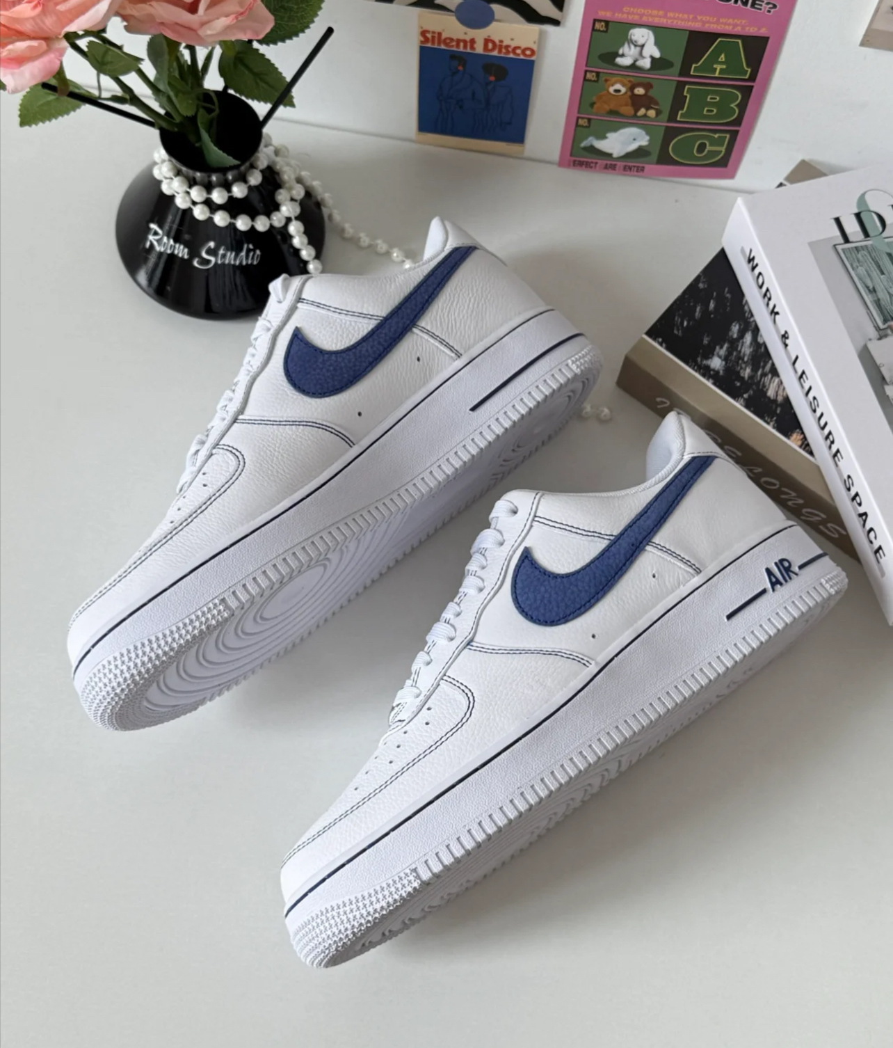 HQ2037-100 Nike Air Force 1 Low ‘07 LV8  White Deep Royal Blue HQ2037-100