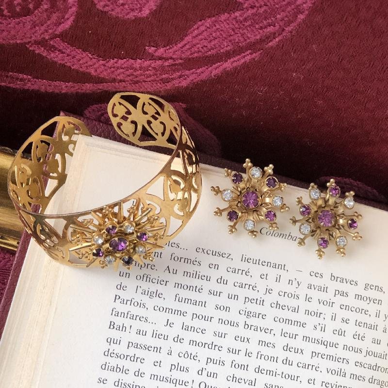 Vintage Signed P&F Victorian Inspired Style Amethyst Rhinestone Cuff Bracelet & Screwback Earrings (MT624)